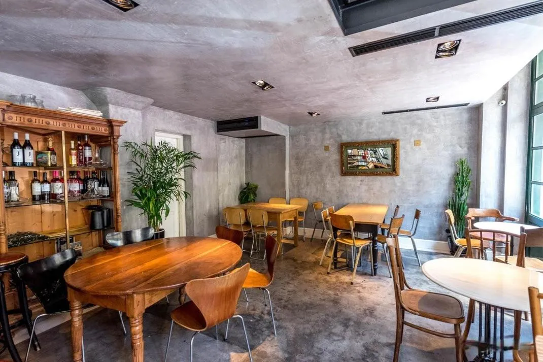 Restaurant/places to eat in City Circus Athens