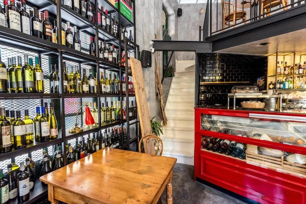 Restaurant/places to eat in City Circus Athens