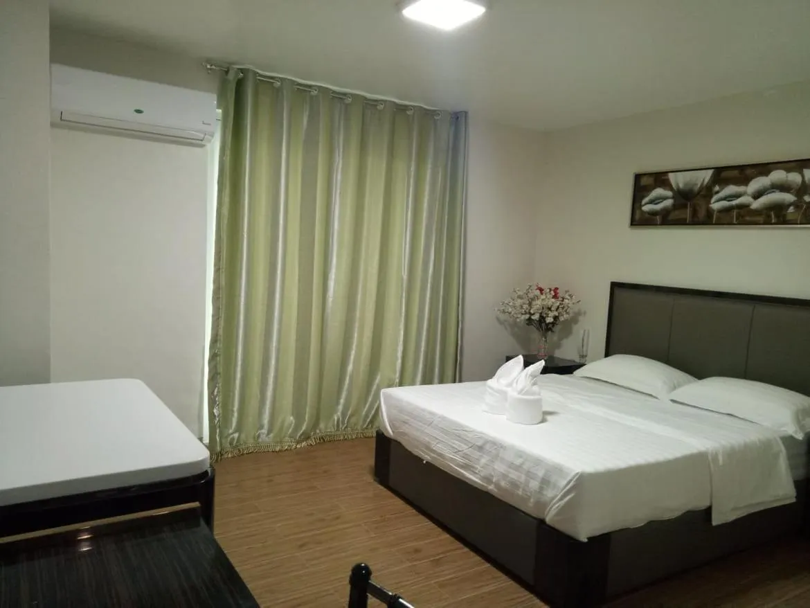 Bed in Meaco Royal Hotel - Batangas City