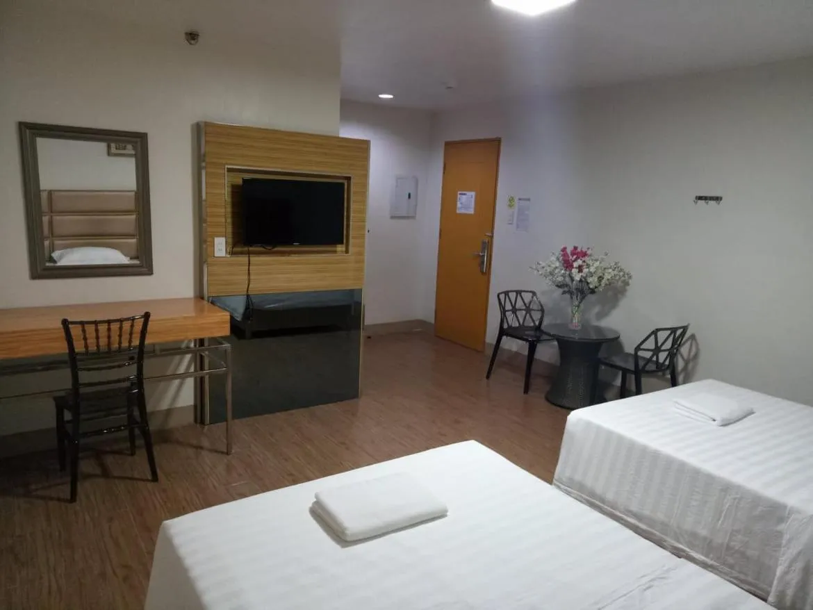 TV and multimedia, Bed in Meaco Royal Hotel - Batangas City