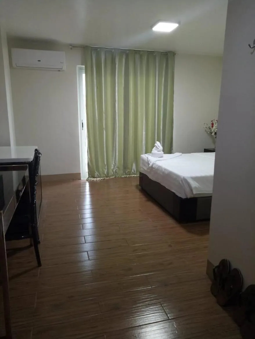 Bed in Meaco Royal Hotel - Batangas City