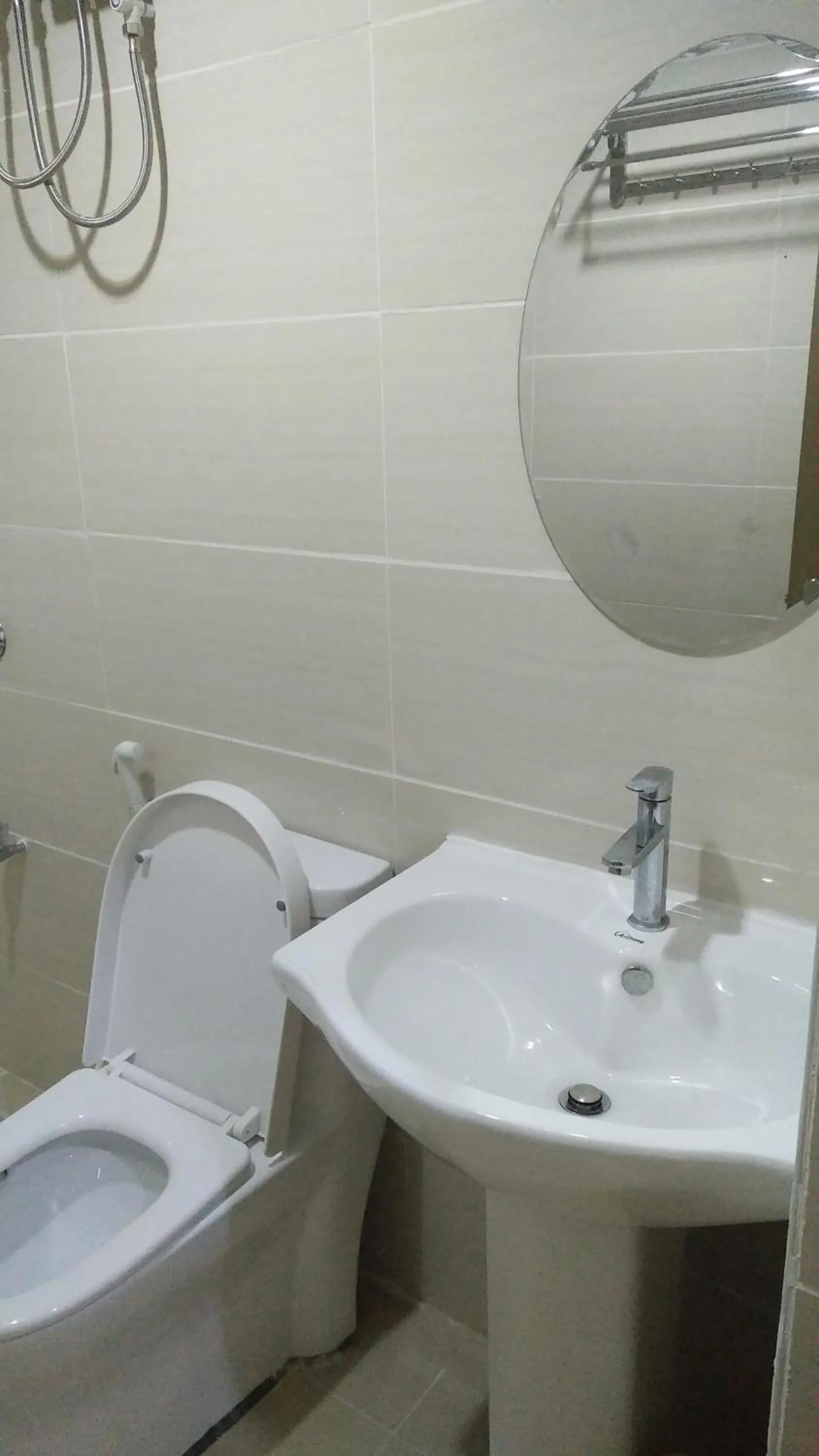 Bathroom in Meaco Royal Hotel - Batangas City