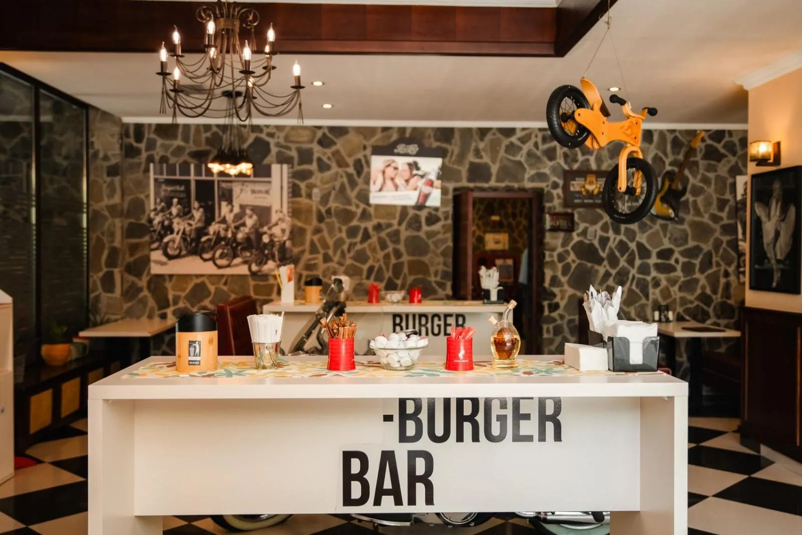 Restaurant/places to eat in Hotel Fantanita Haiducului