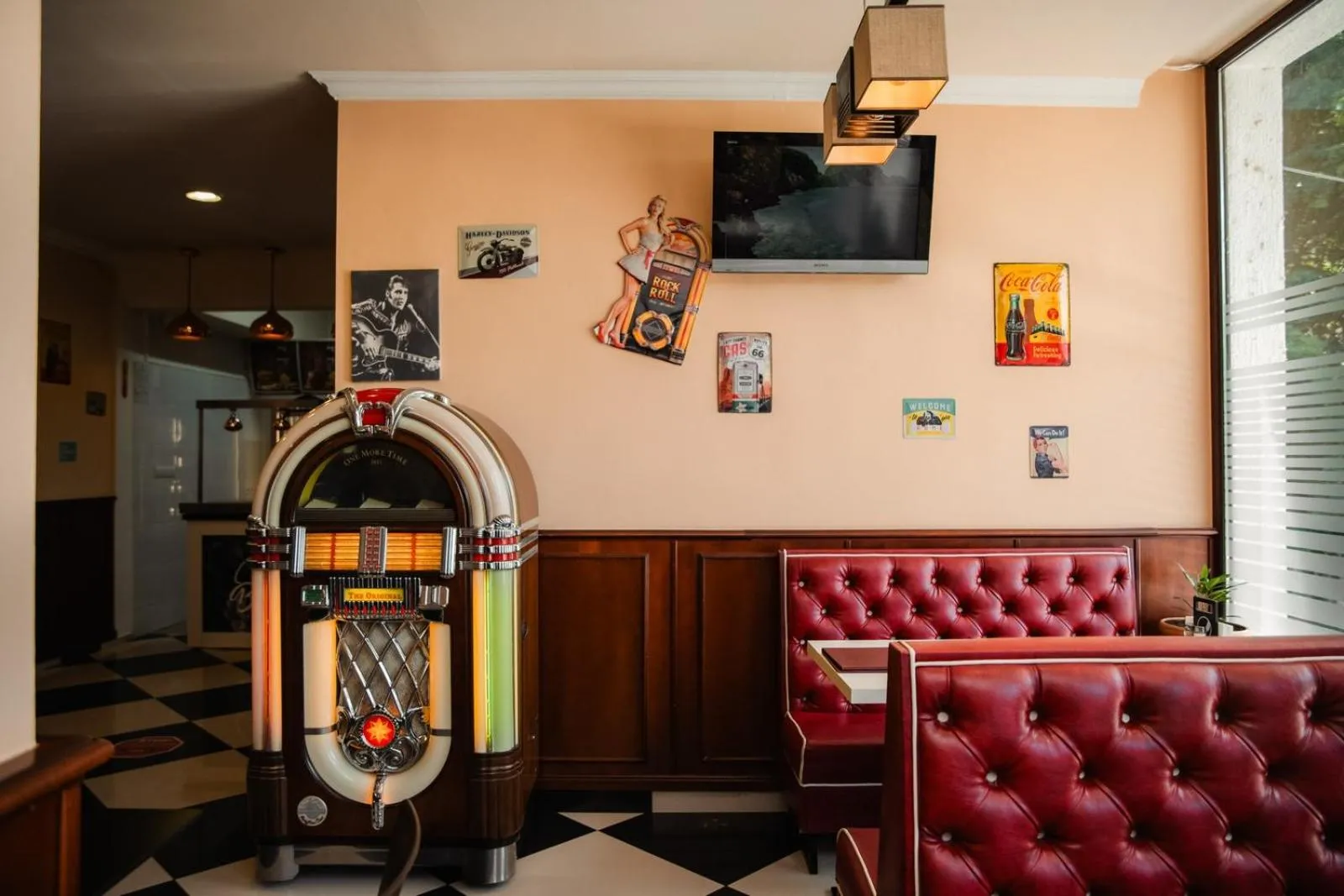 Restaurant/places to eat in Hotel Fantanita Haiducului