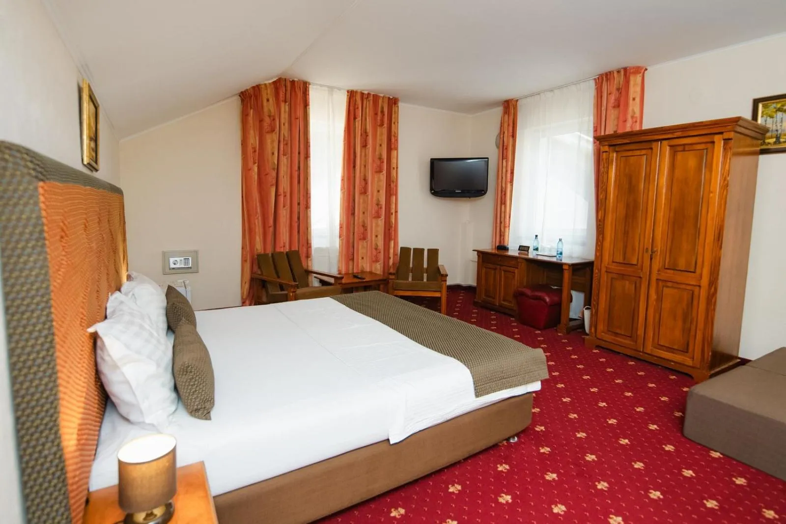 Photo of the whole room in Hotel Fantanita Haiducului