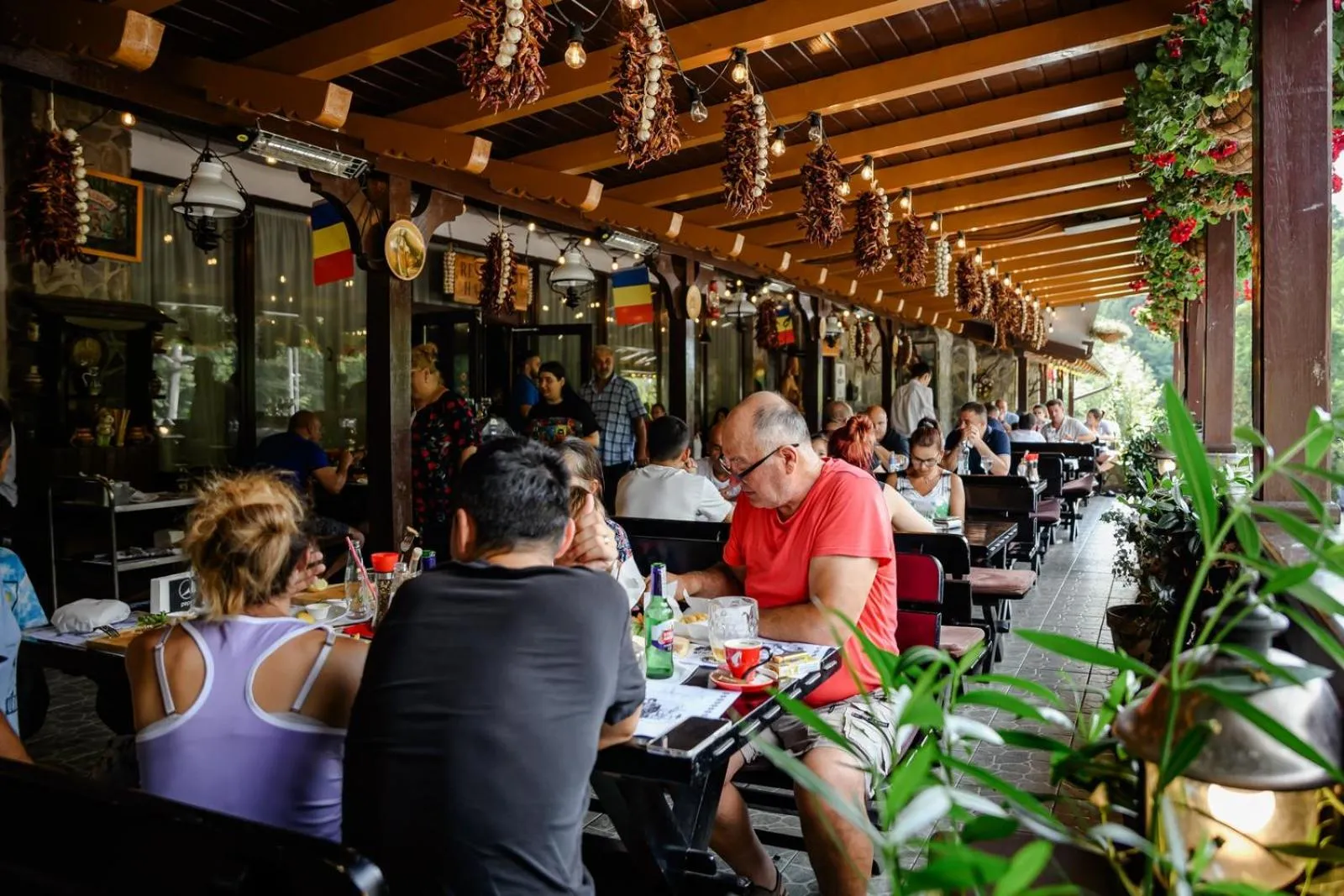 Restaurant/places to eat in Hotel Fantanita Haiducului