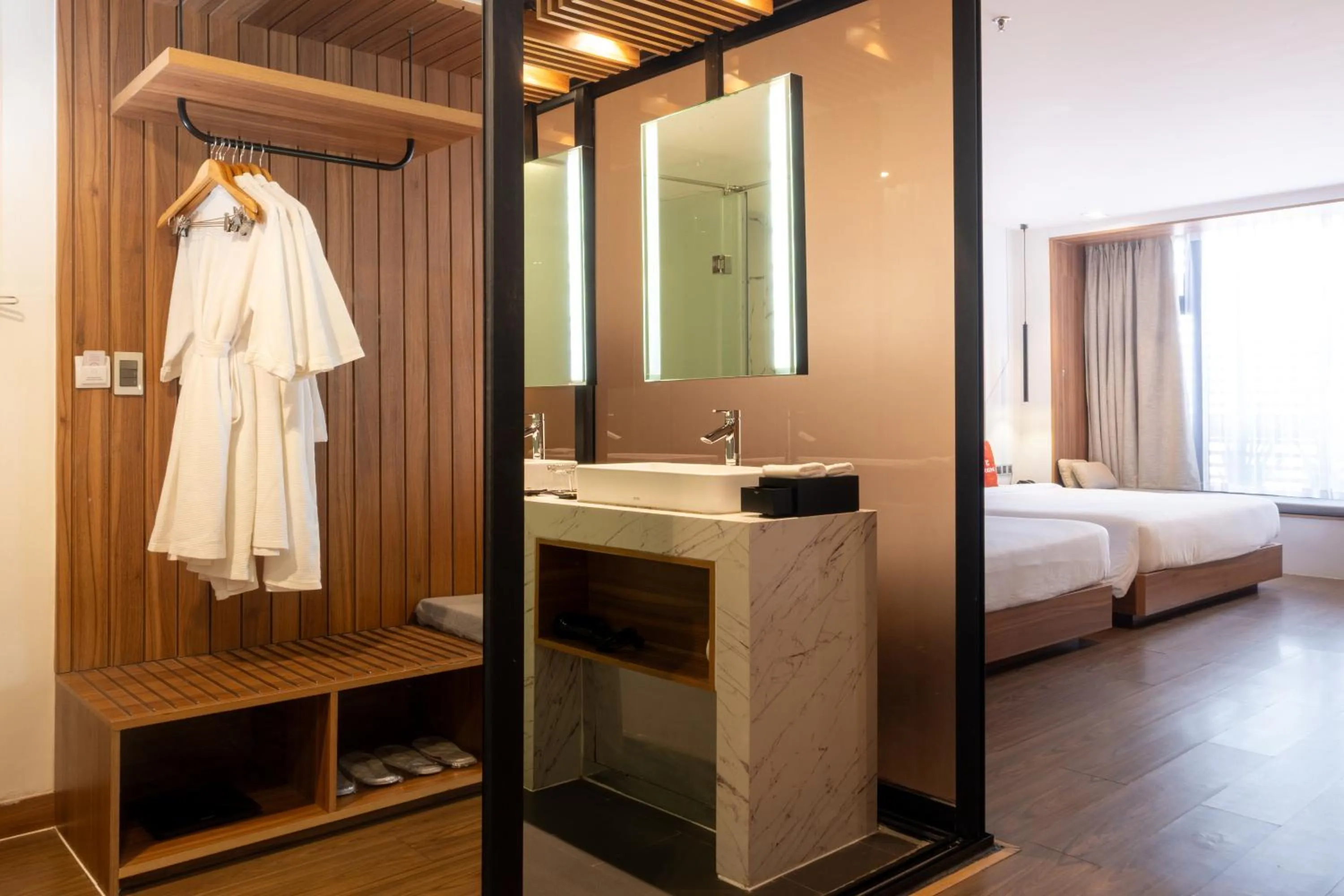 Shower, Bed in Colline Dalat