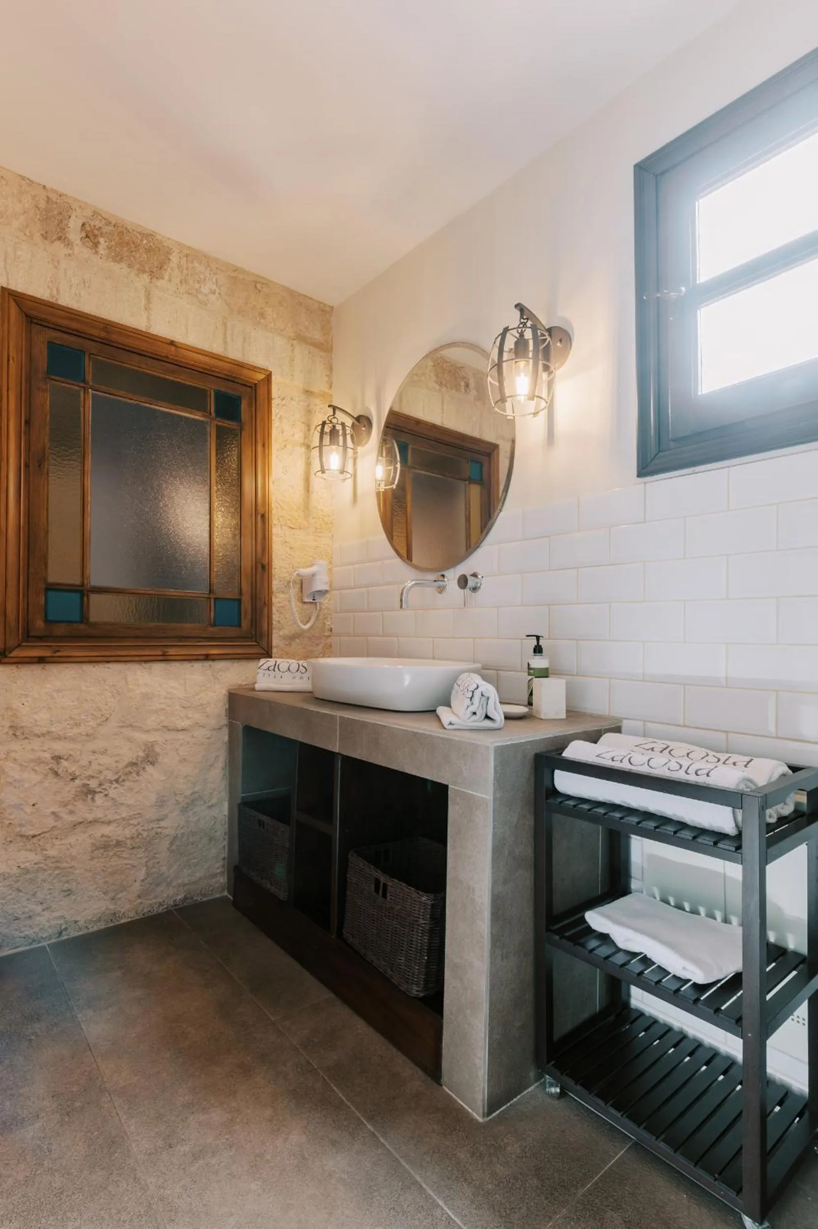 Bathroom in Zacosta Villa Hotel