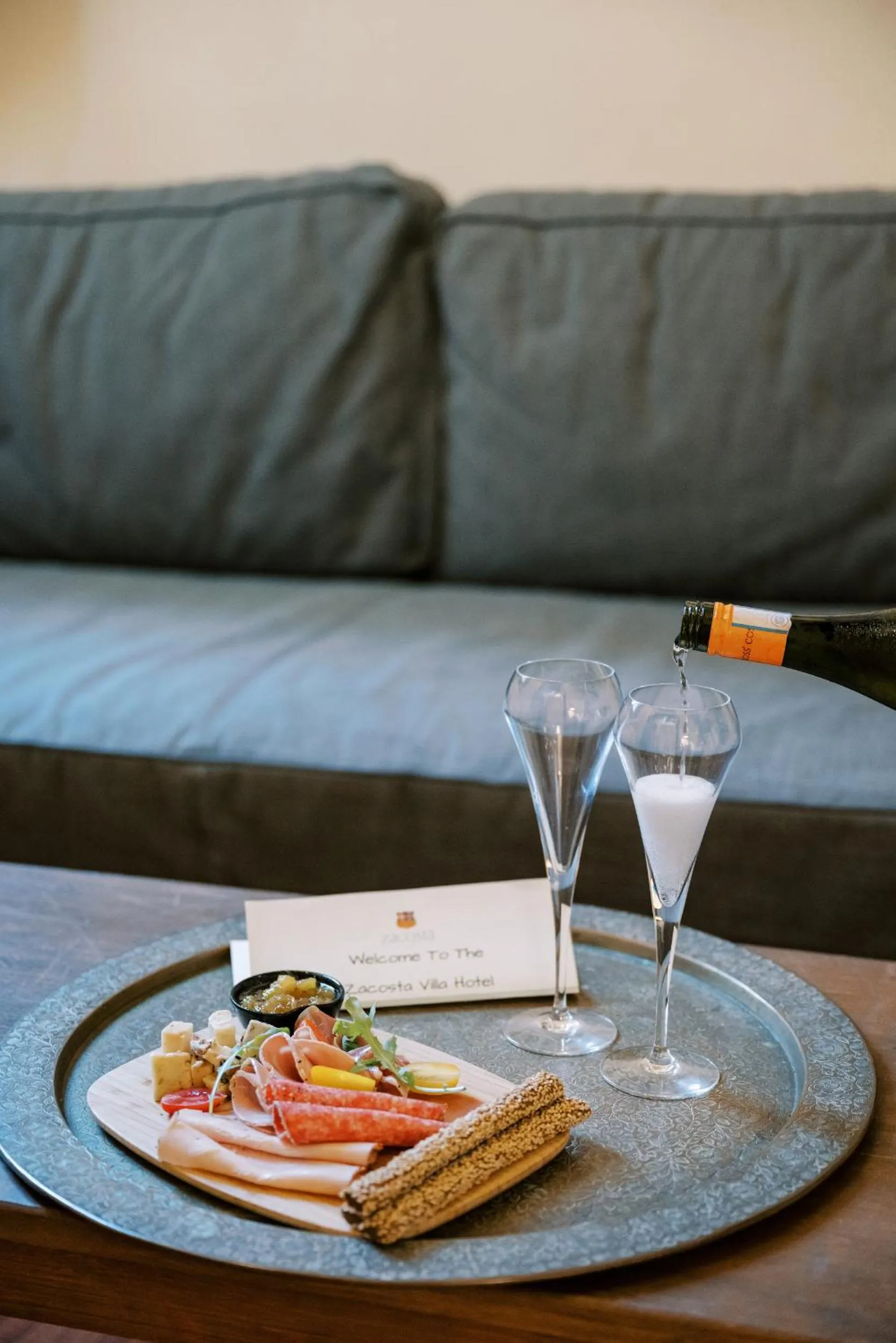 Food and drinks in Zacosta Villa Hotel