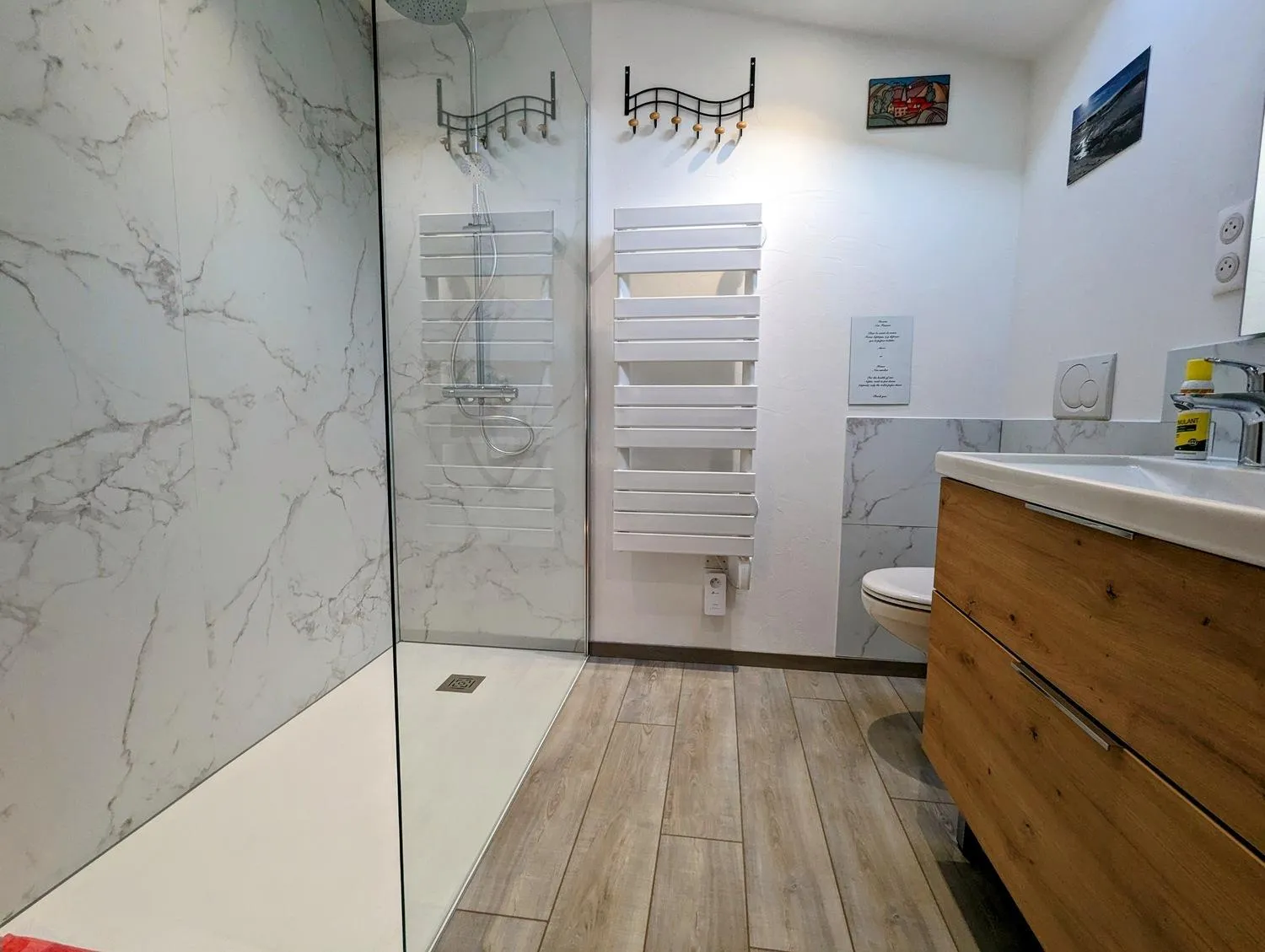 Shower in Chambres d'hôtes Le Lepadou-Bas