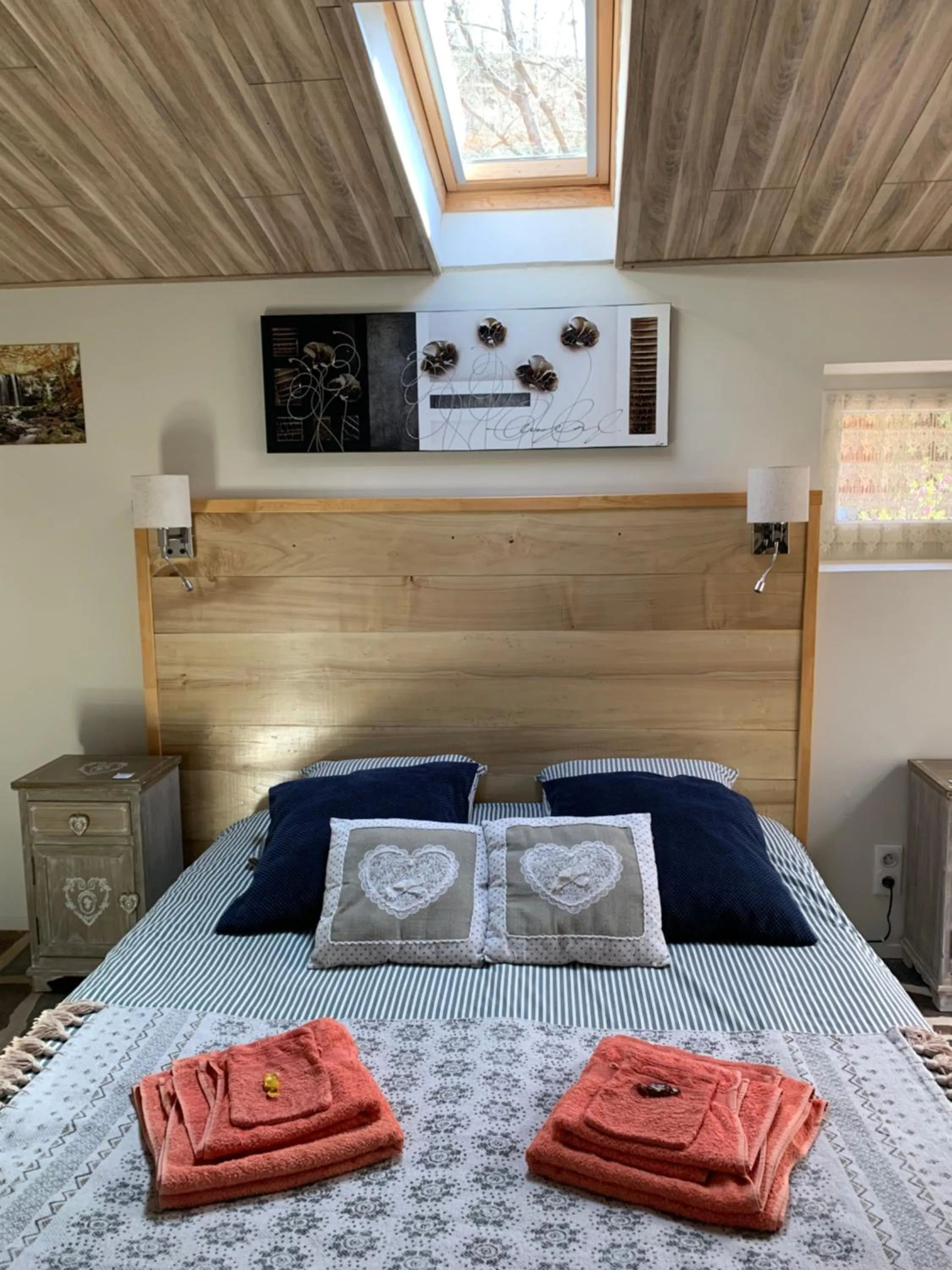 Photo of the whole room, Bed in Chambres d'hôtes Le Lepadou-Bas