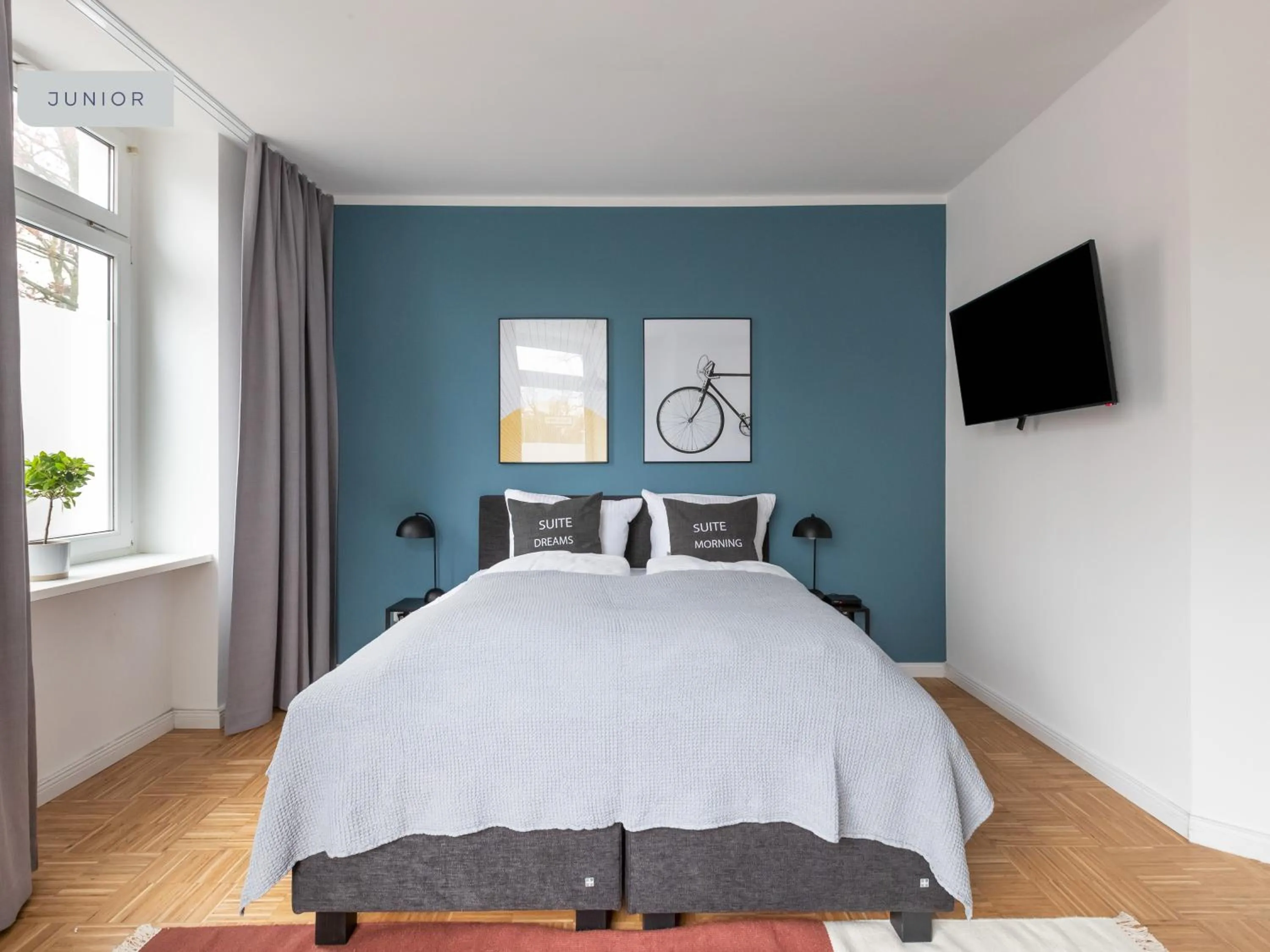 Bed in Apartments Berlin Aroser Allee