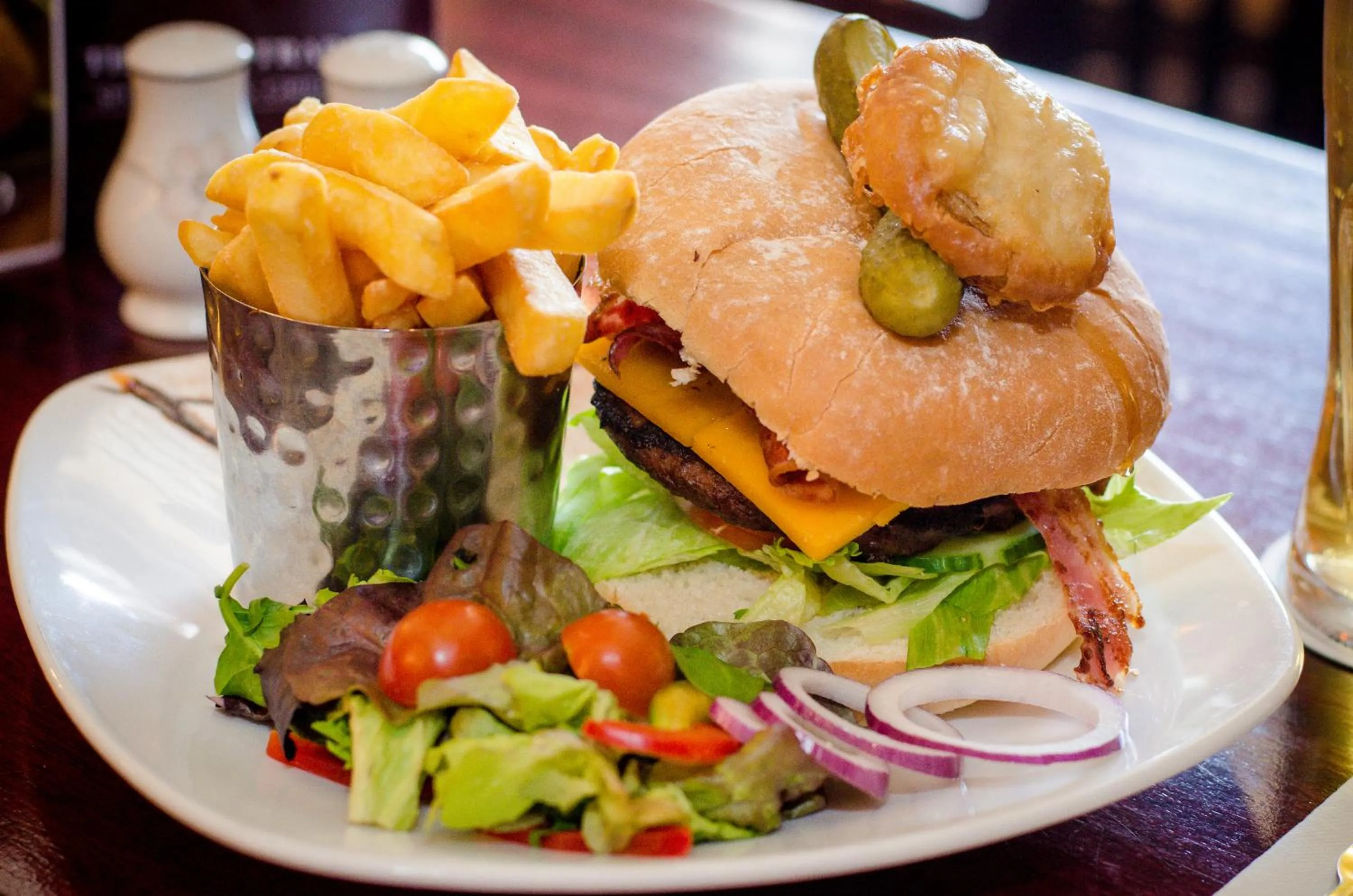 Restaurant/places to eat in McSweeney Arms Hotel