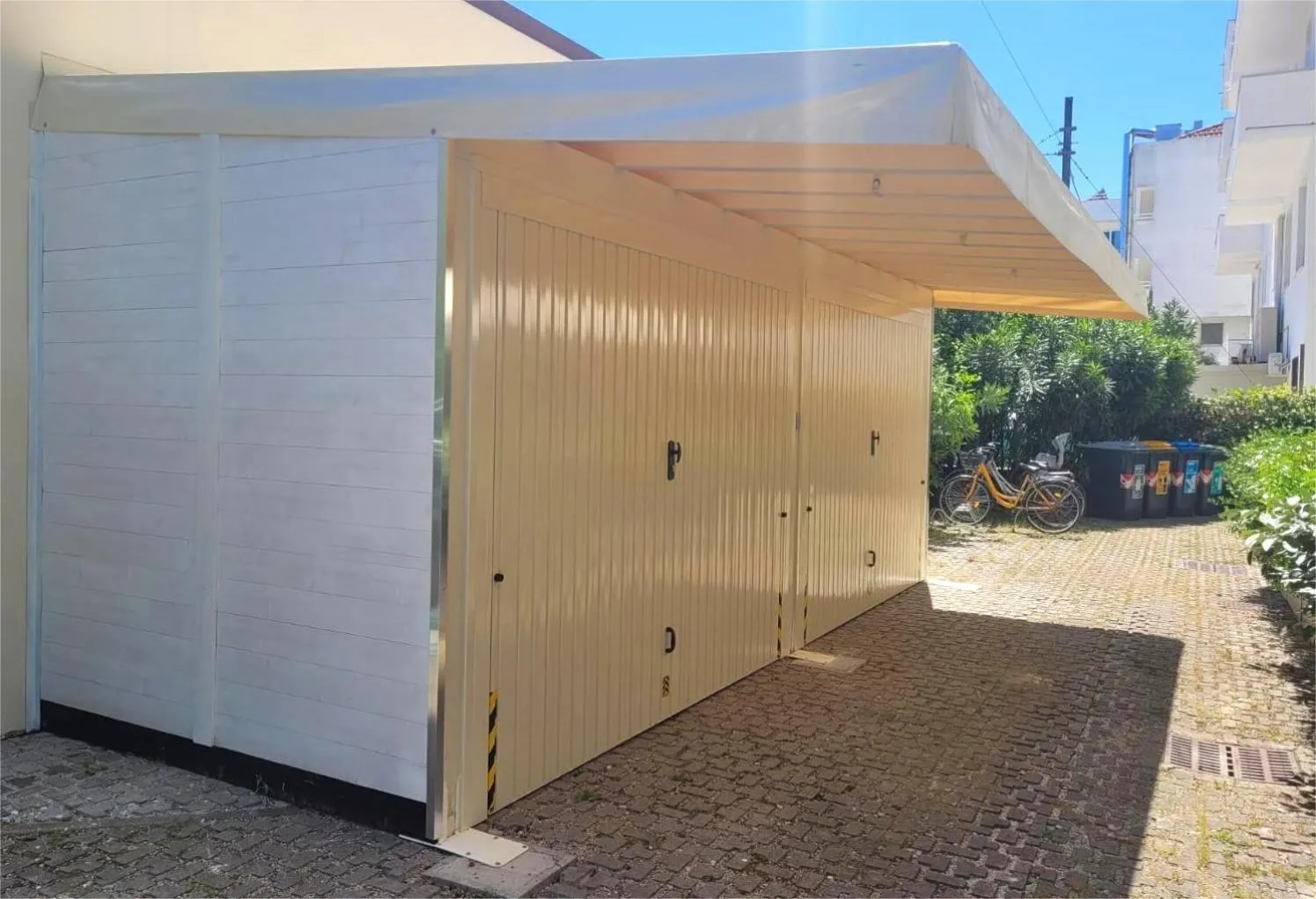 Cycling in Residence Sunrise