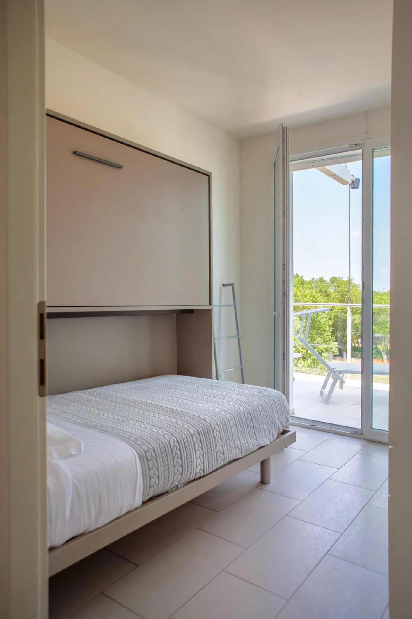 bunk bed, Bed in Residence Sunrise