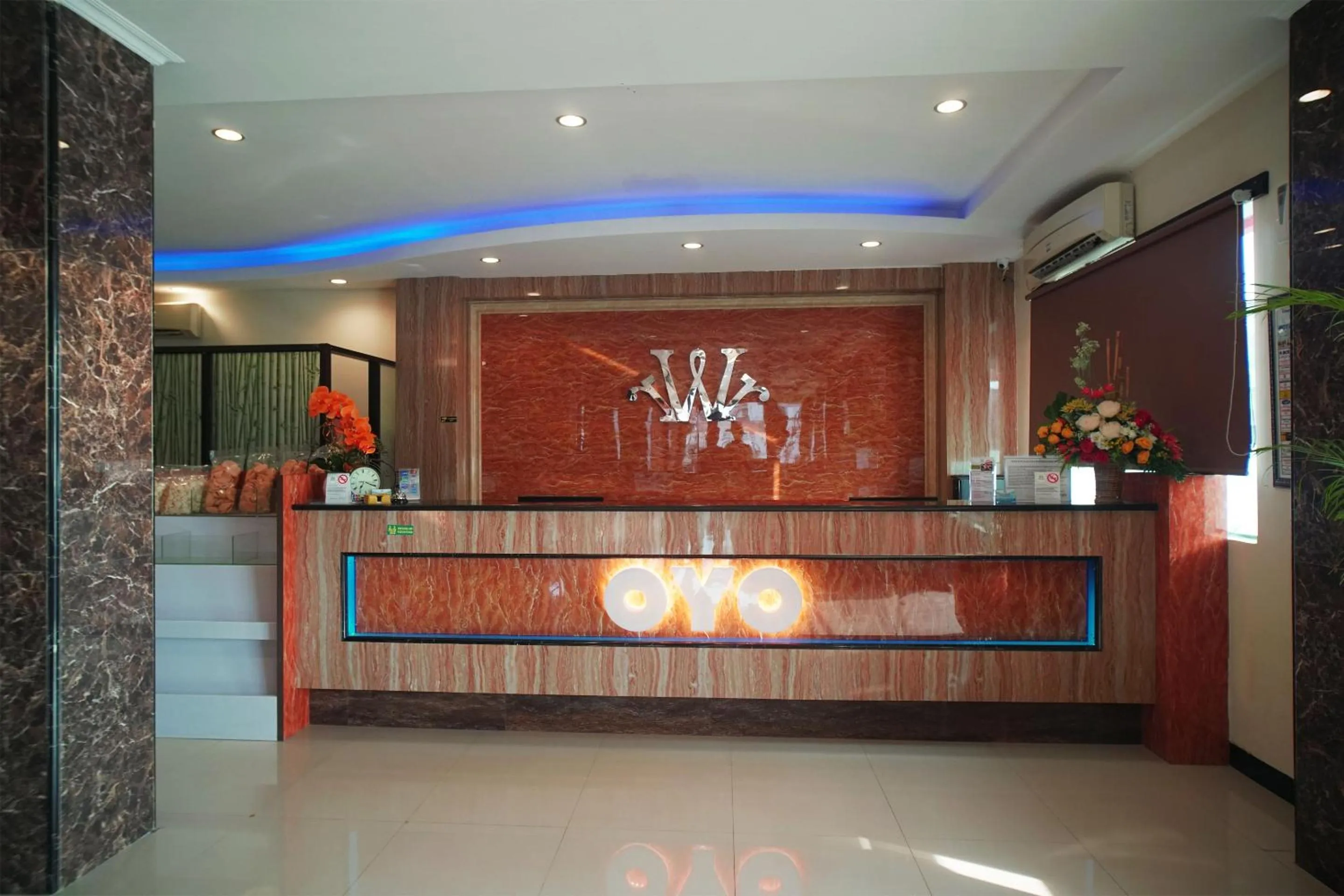 Lobby or reception in OYO 147 Hotel Winer