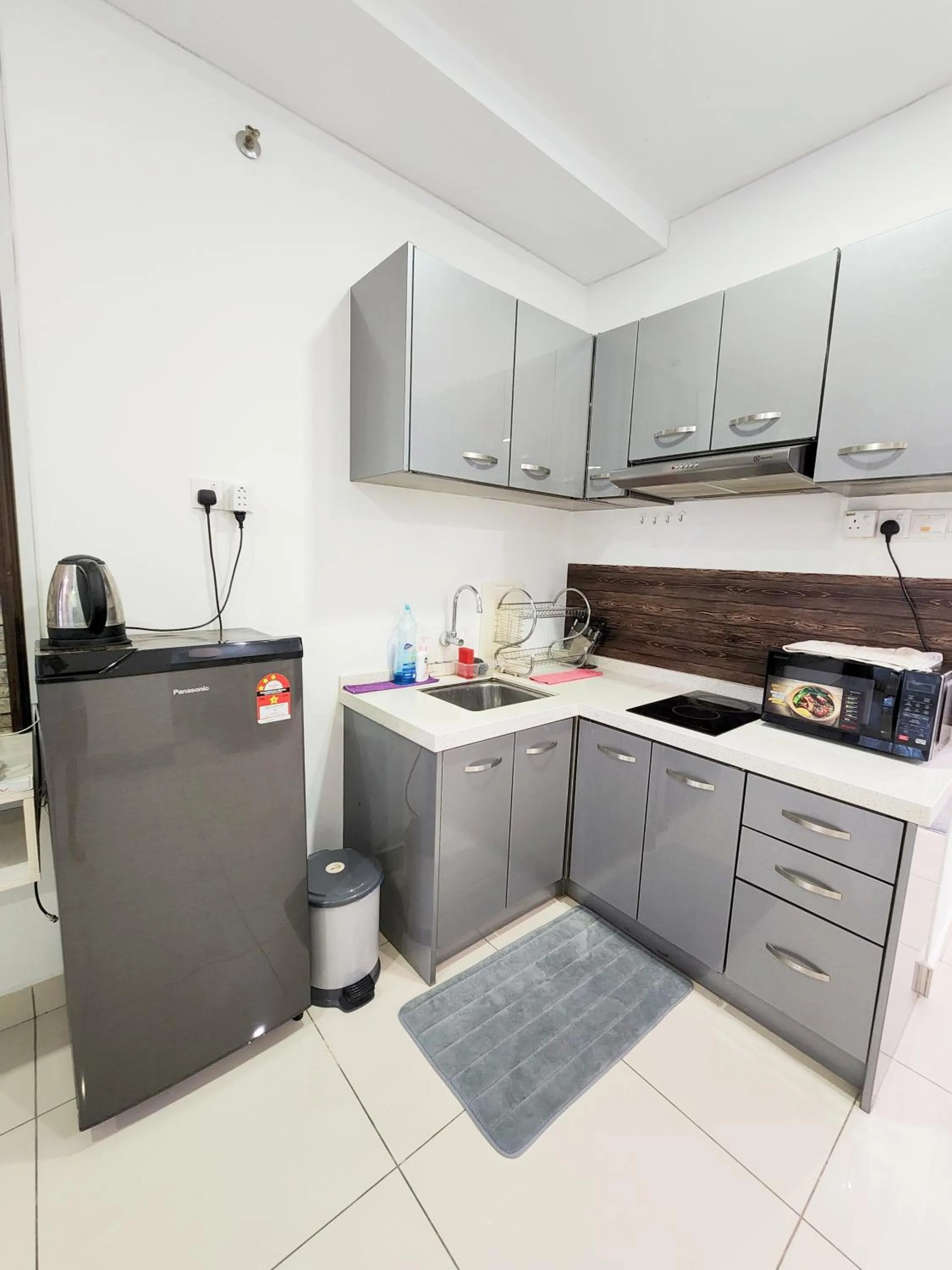 Kitchen or kitchenette in Mansion One by Sky Hive