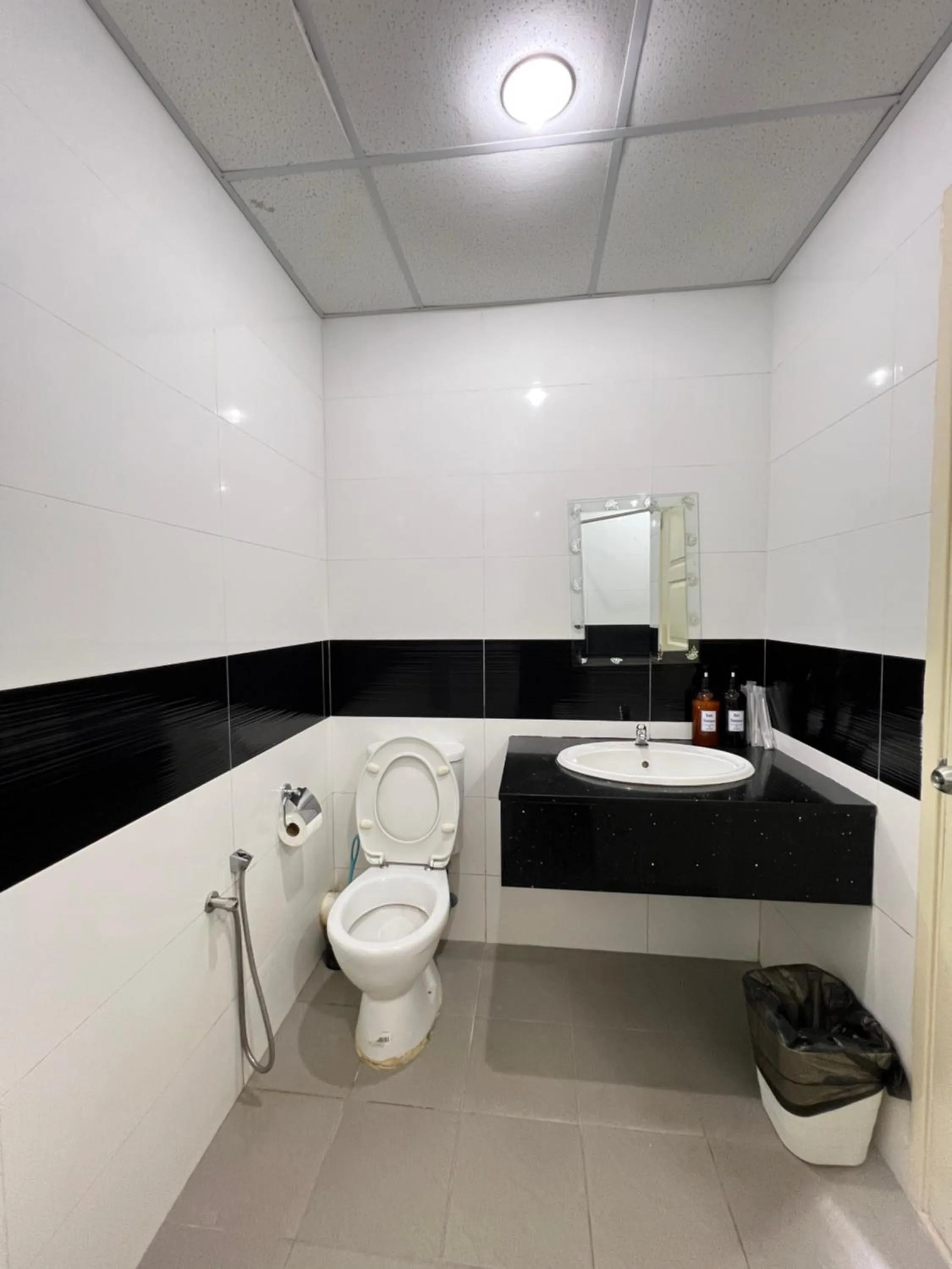 Bathroom in Mansion One by Sky Hive