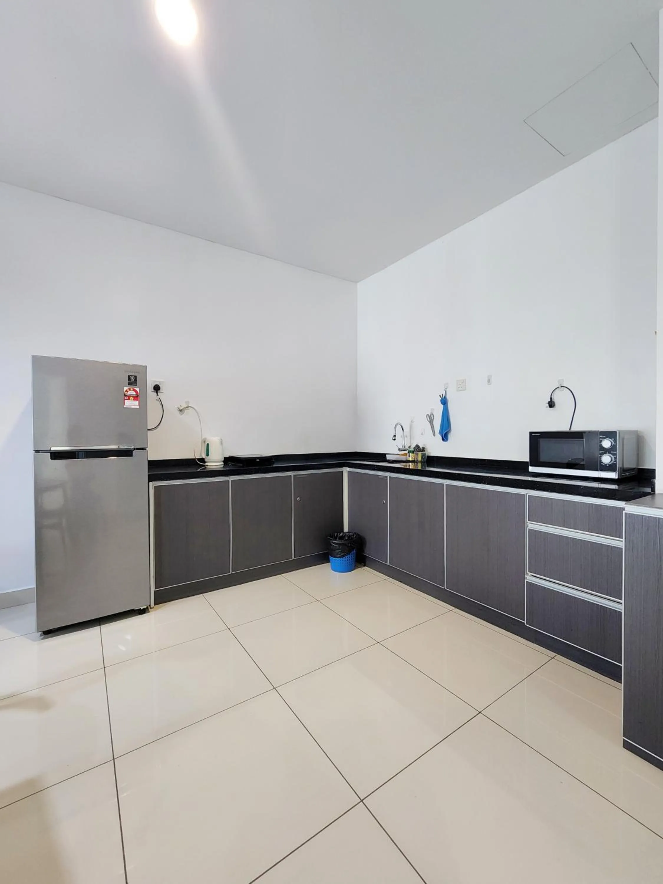 Kitchen or kitchenette in Mansion One by Sky Hive