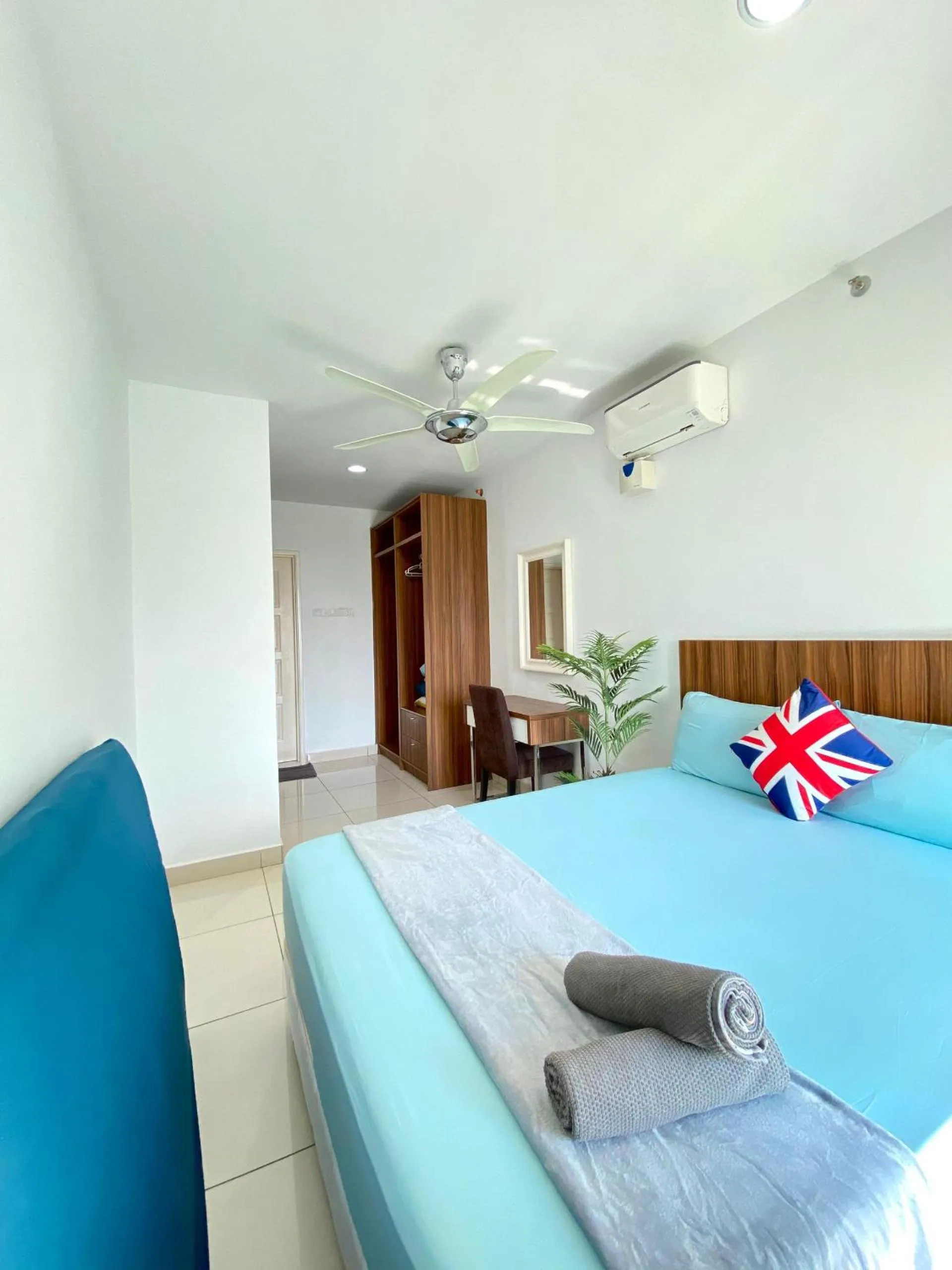 Bed in Mansion One by Sky Hive