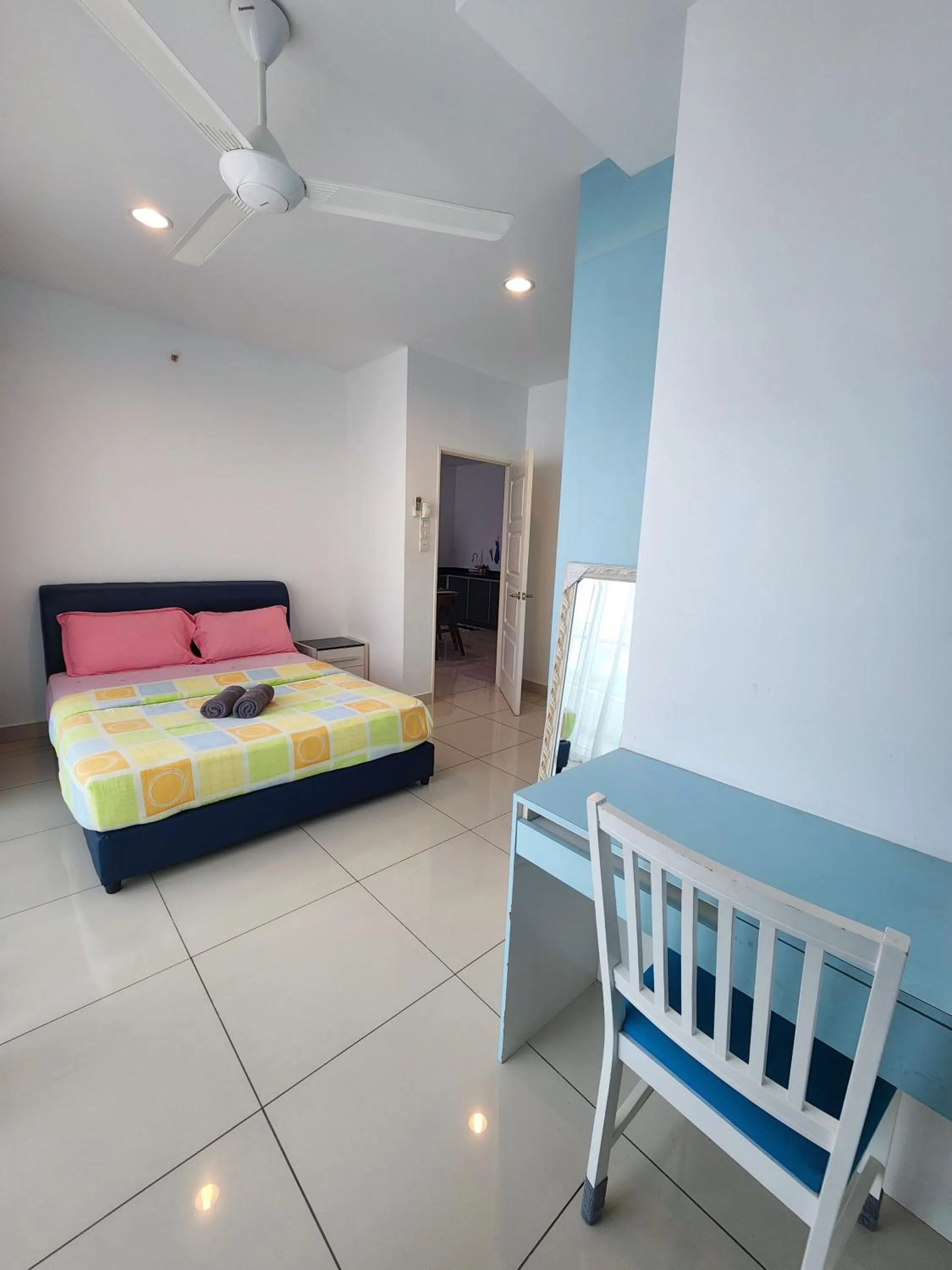 Bedroom, Bed in Mansion One by Sky Hive