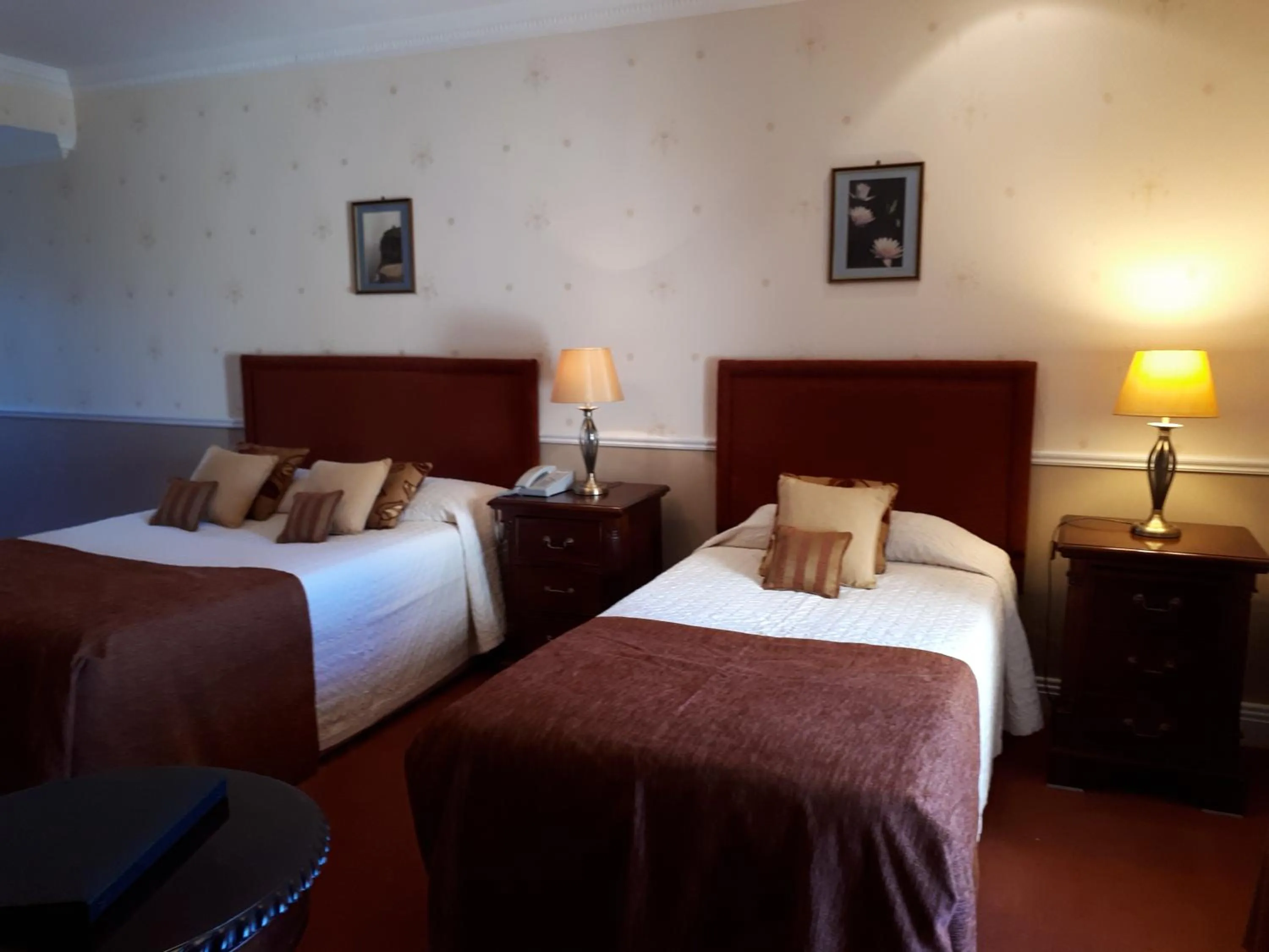 Bed in Aran View Country House and Lodge