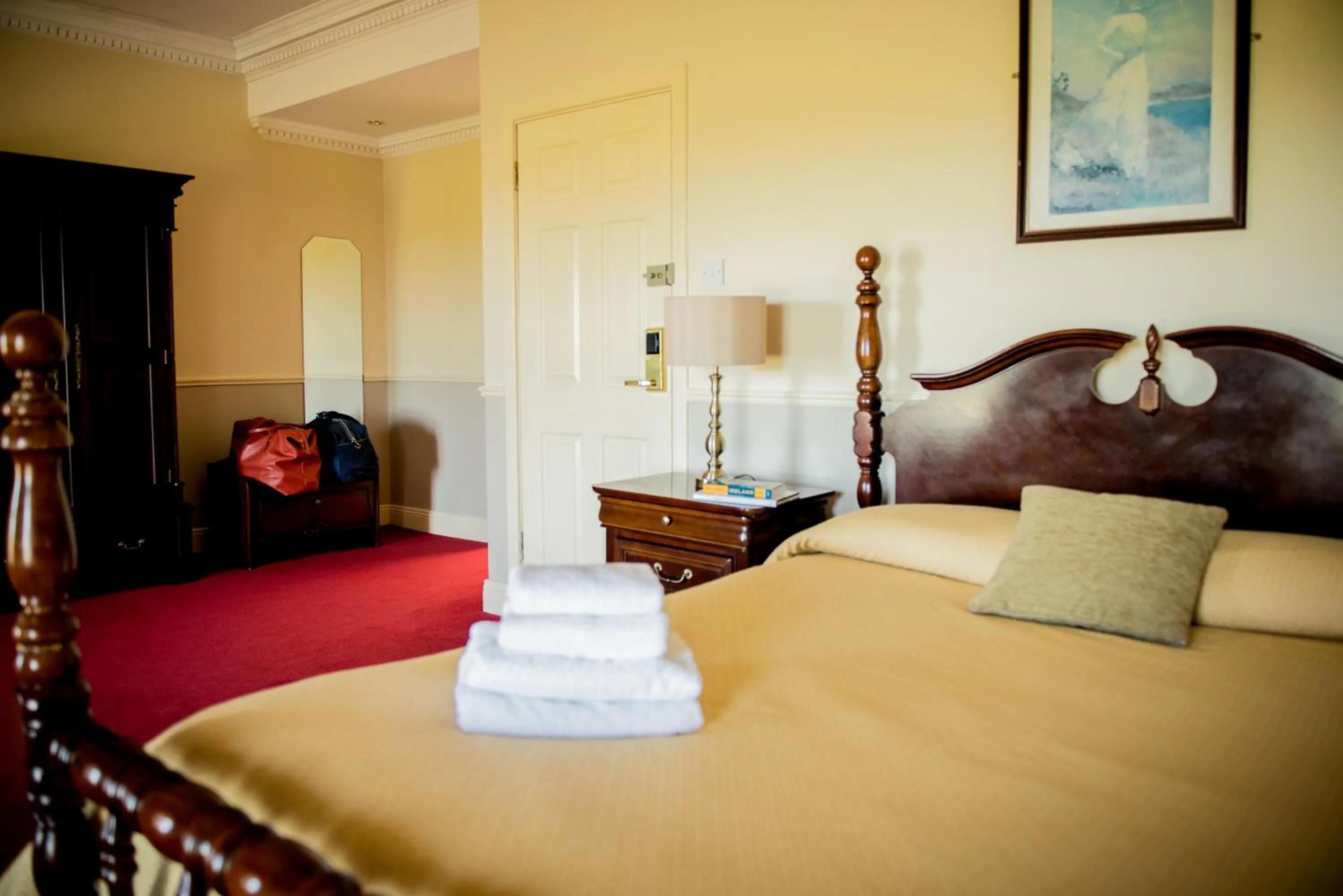 Photo of the whole room, Bed in Aran View Country House and Lodge