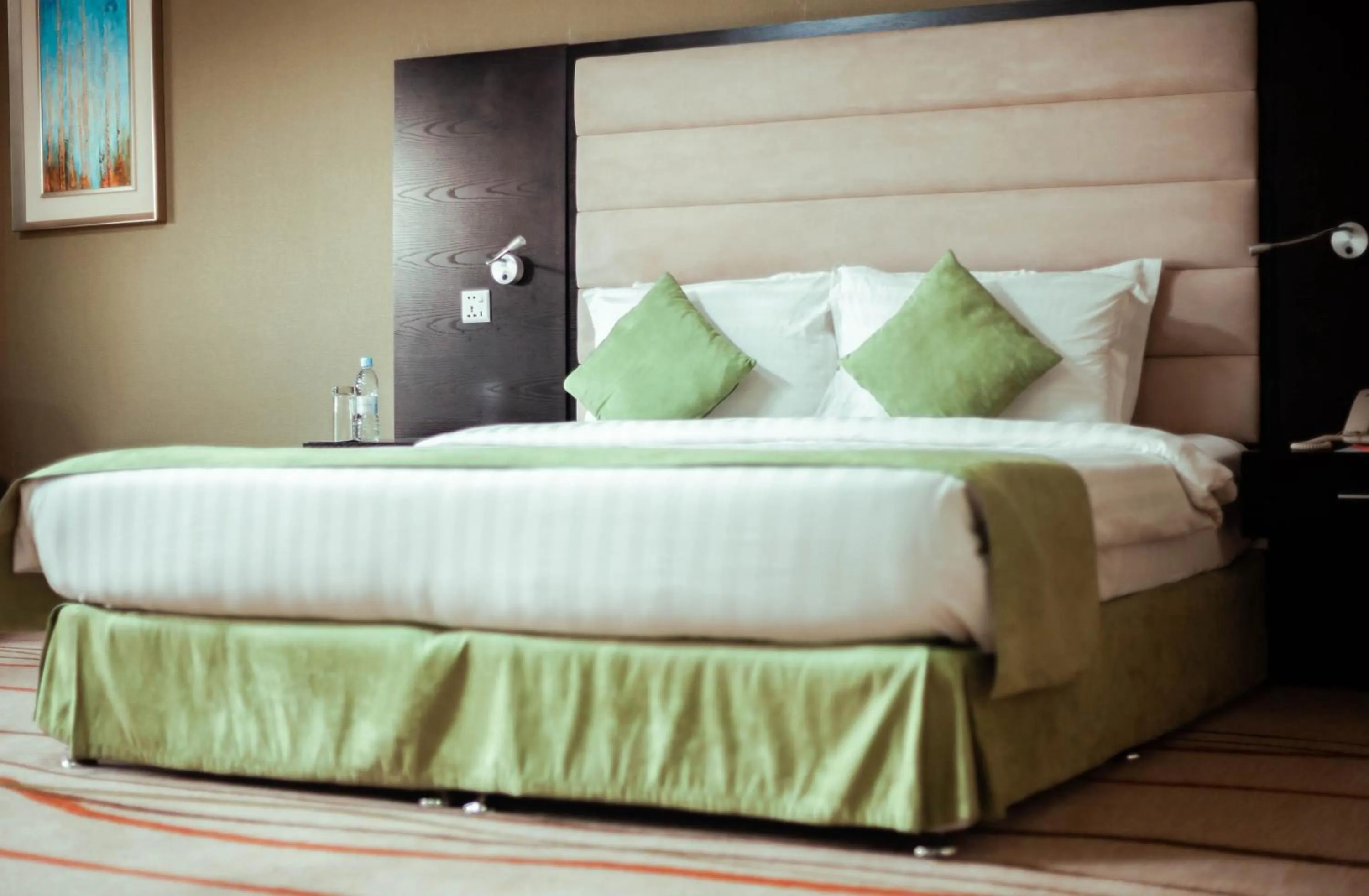 Bedroom, Bed in Crossroads Hotel Blantyre