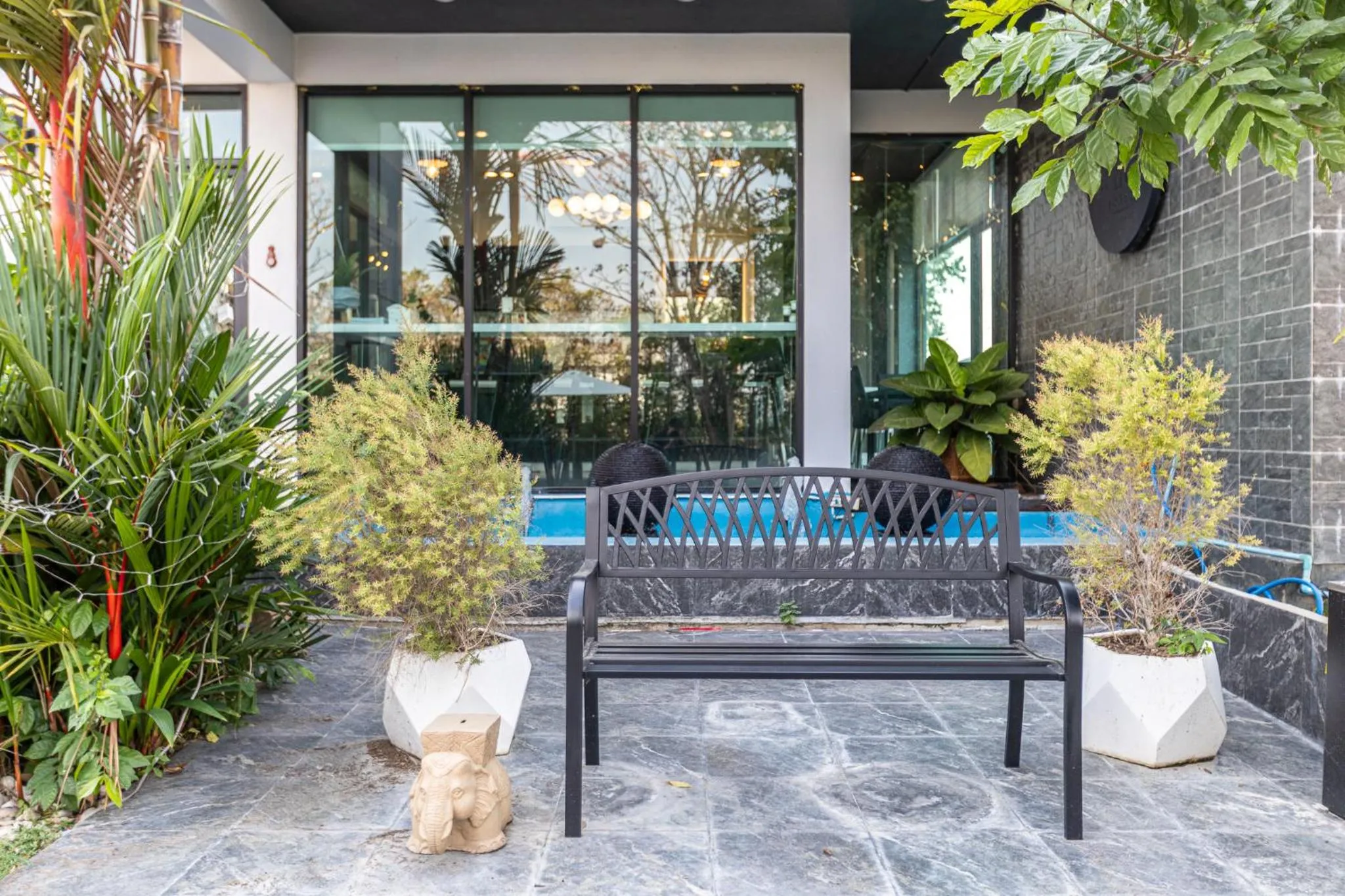 The Living Hotel SamutPrakan