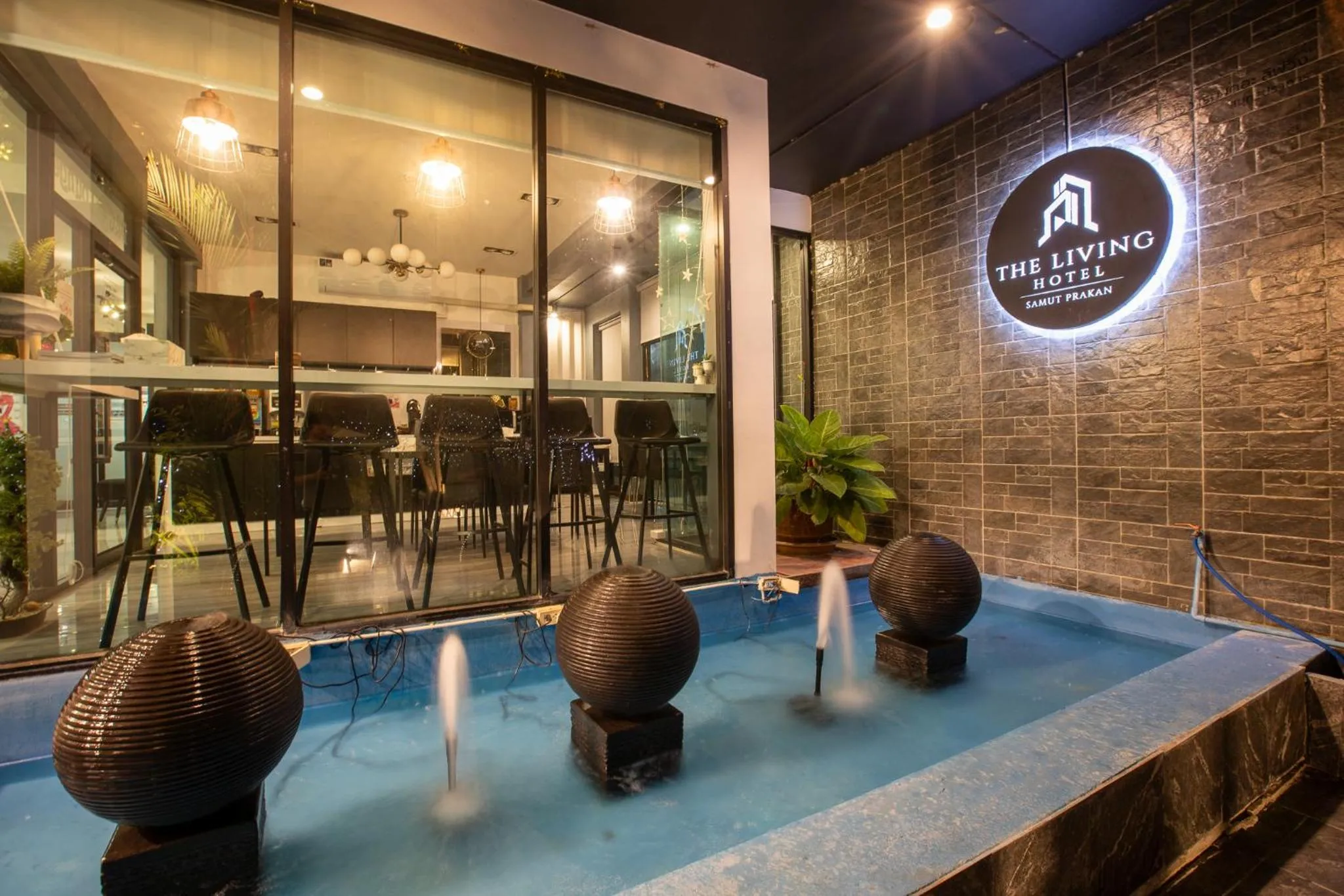 The Living Hotel SamutPrakan