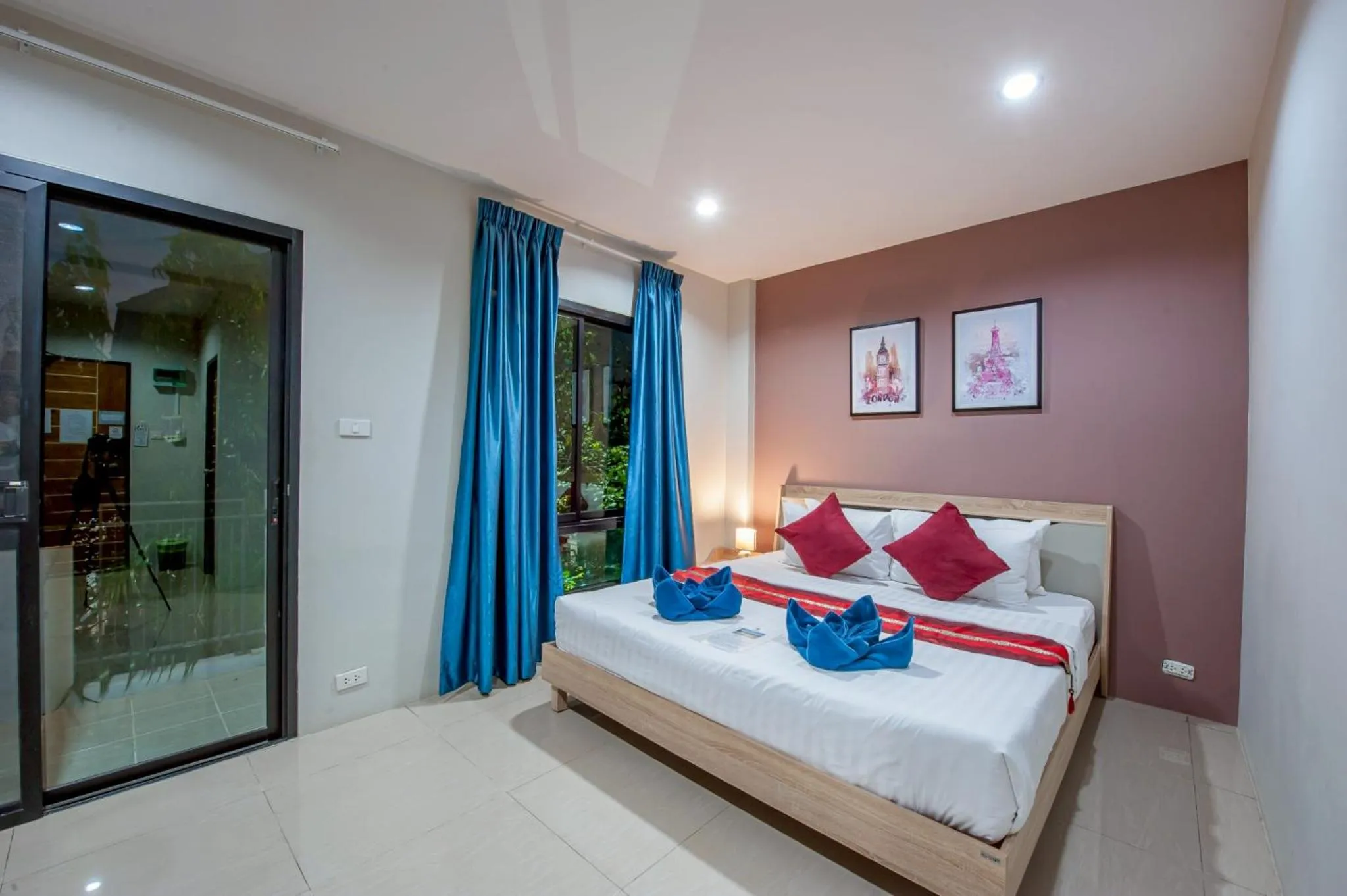 Bedroom, Bed in The Living Hotel SamutPrakan