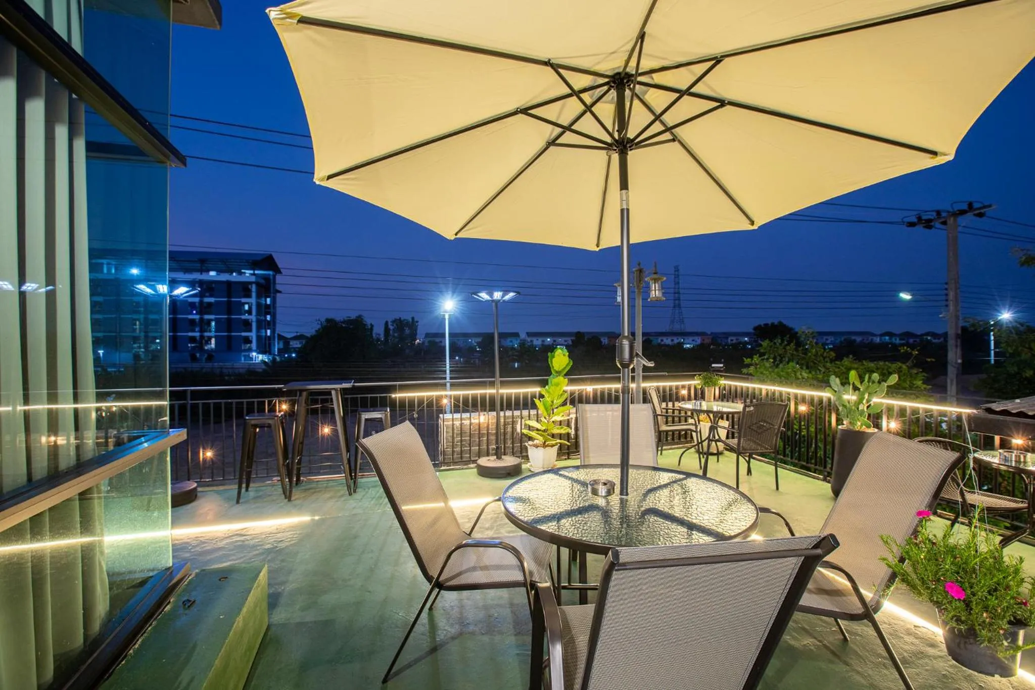 The Living Hotel SamutPrakan