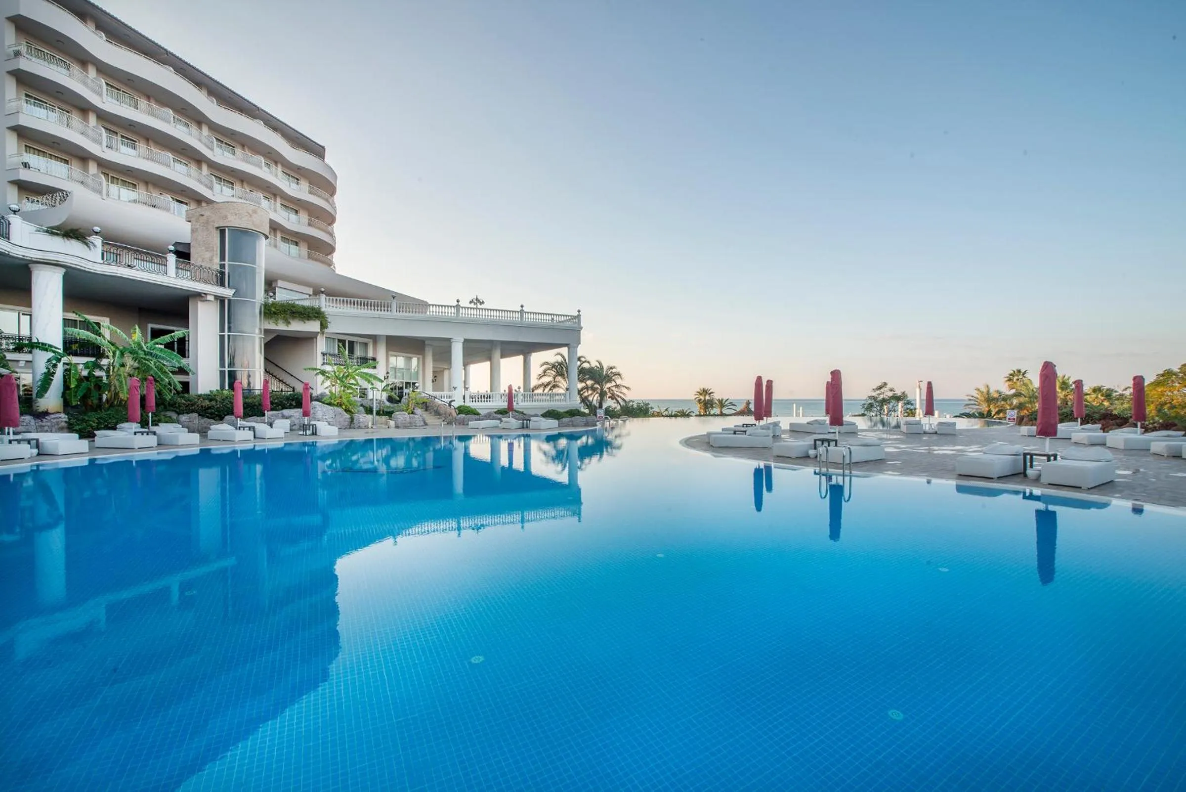 Swimming pool in Starlight Resort Hotel