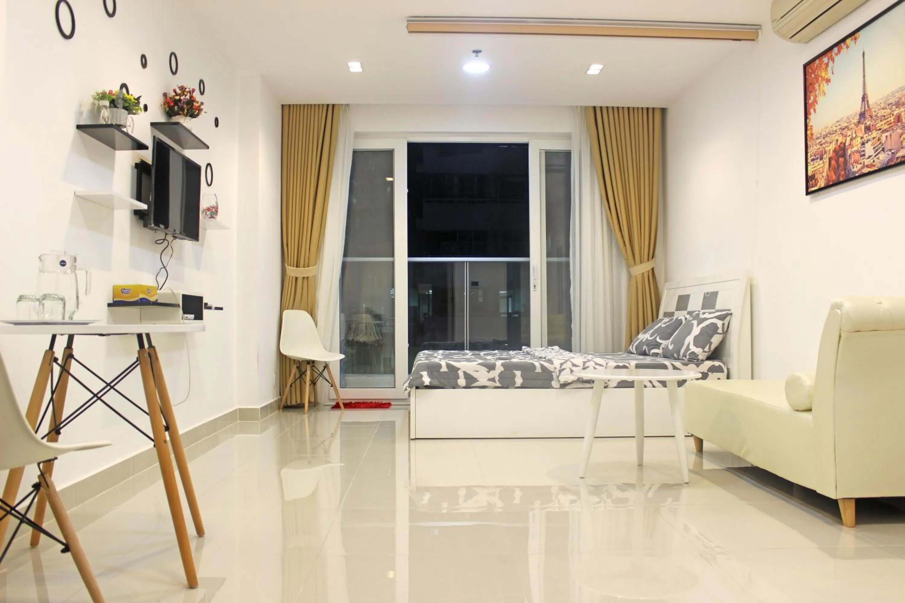 SKYHOMES - Tan Son Nhat Airport Homestay