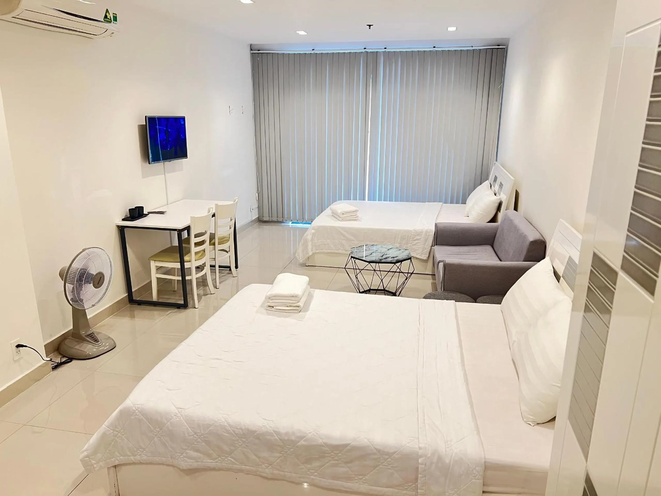 SKYHOMES - Tan Son Nhat Airport Homestay