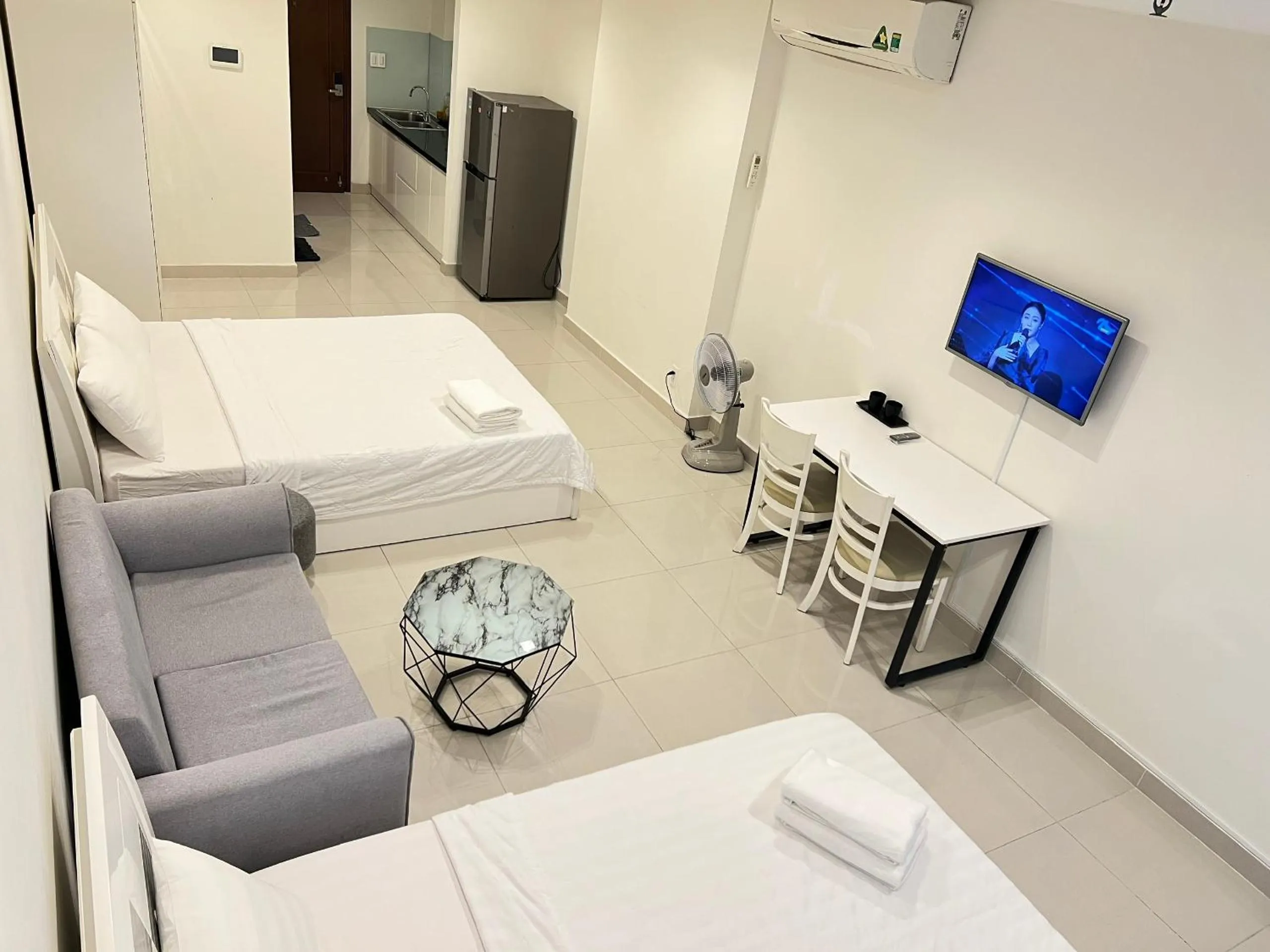 SKYHOMES - Tan Son Nhat Airport Homestay