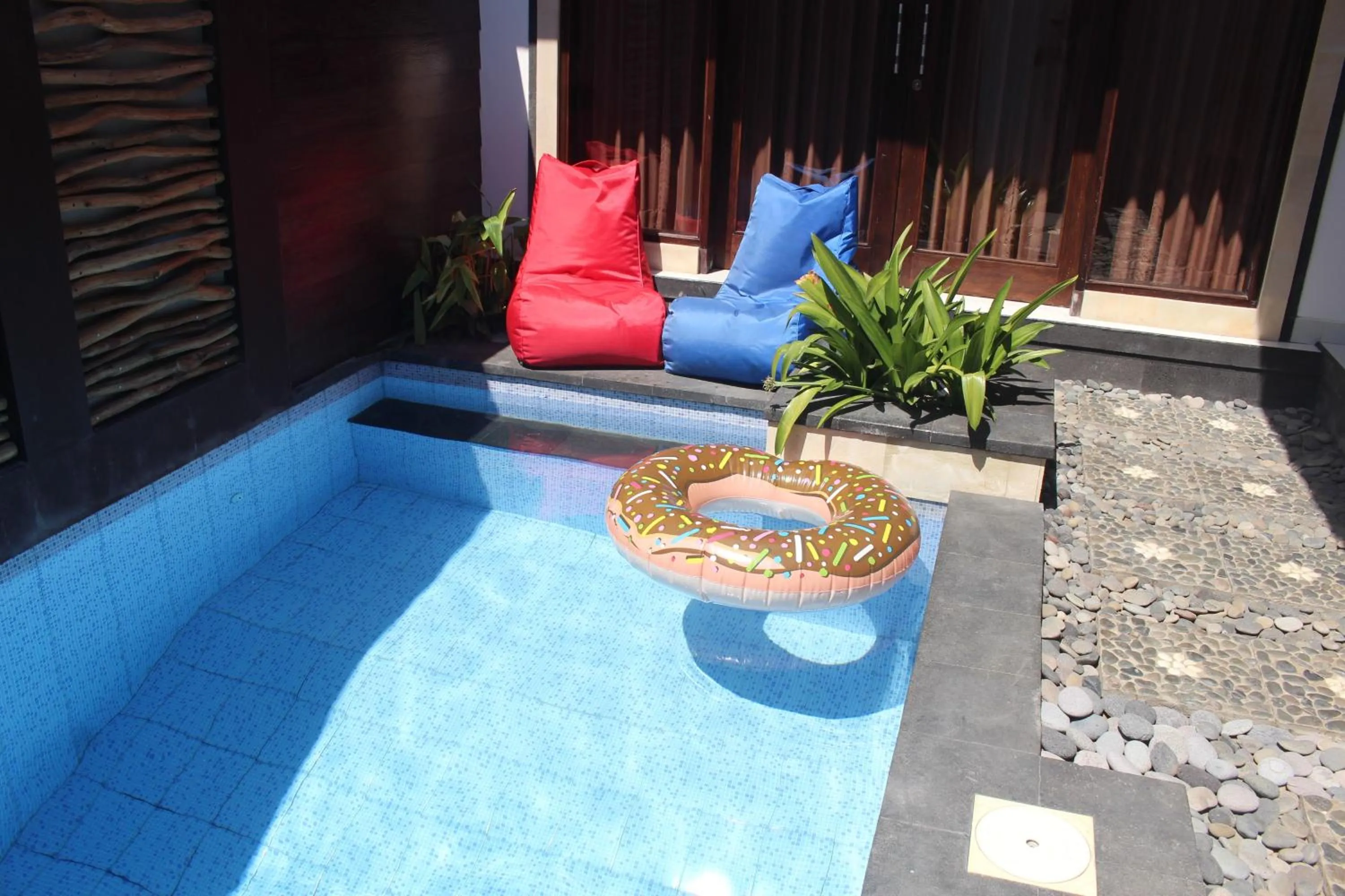 Swimming pool in Jukung Villas Kuta