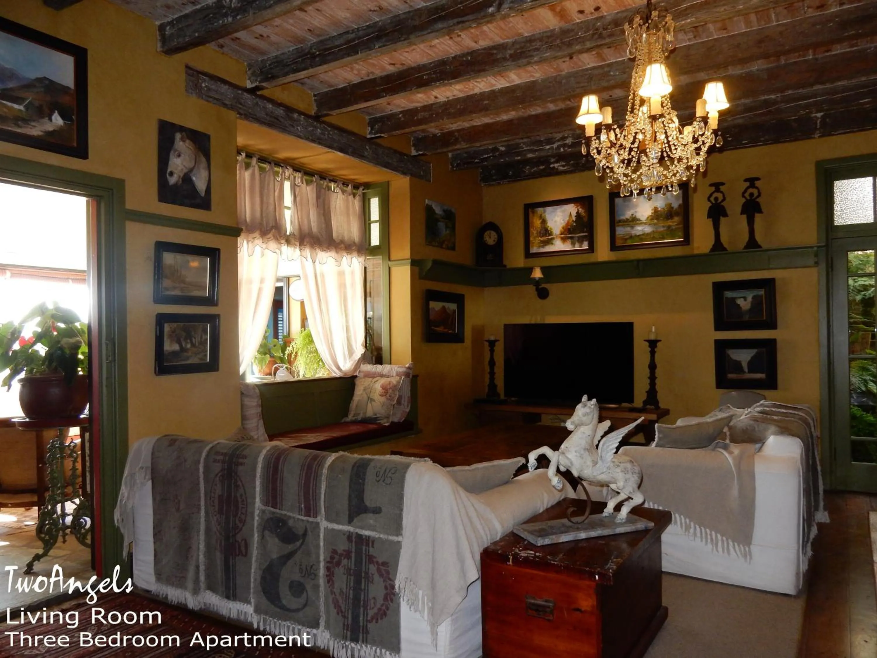 Living room in TwoAngels