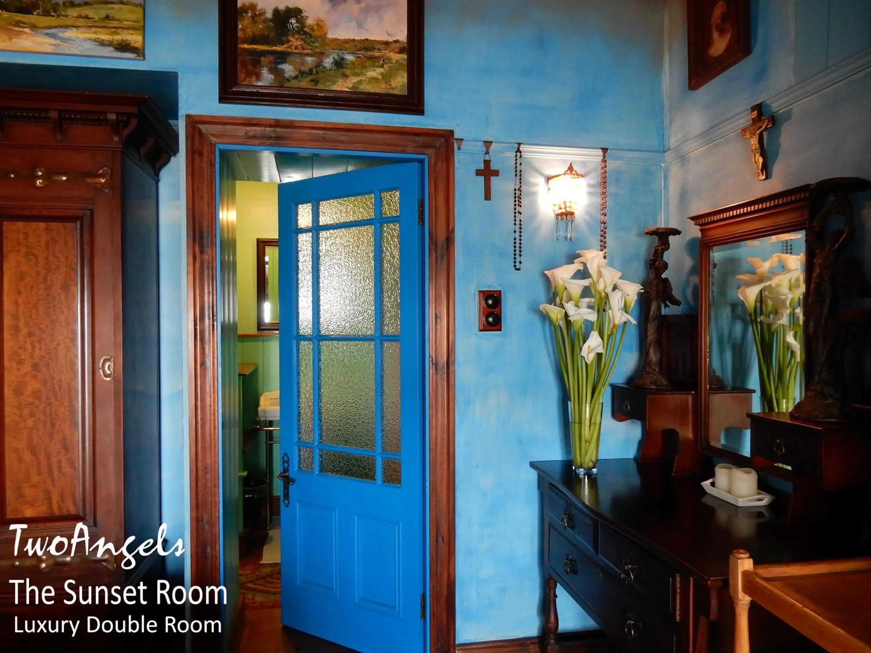 Decorative detail in TwoAngels