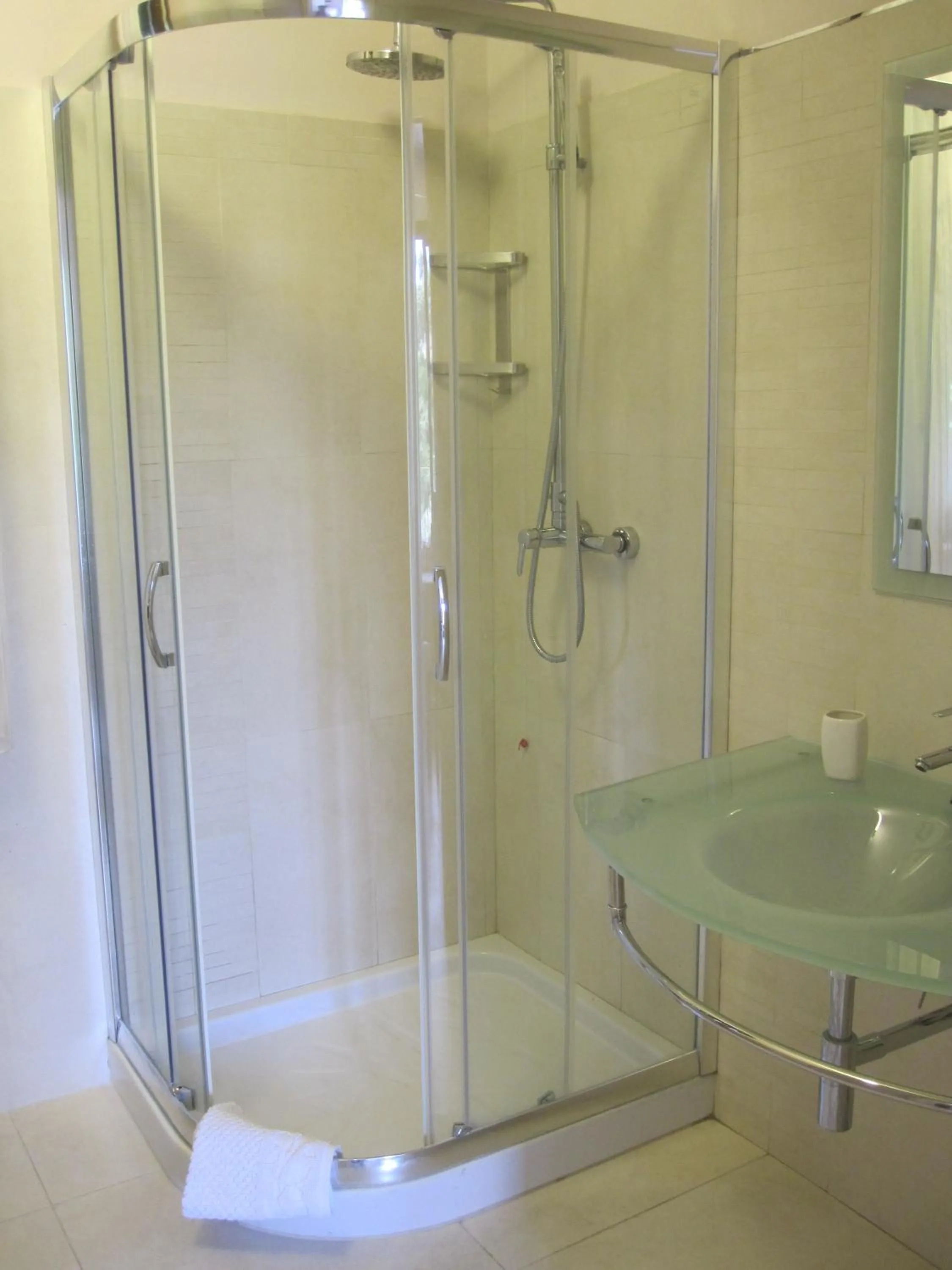 Shower in B&B Le Giare