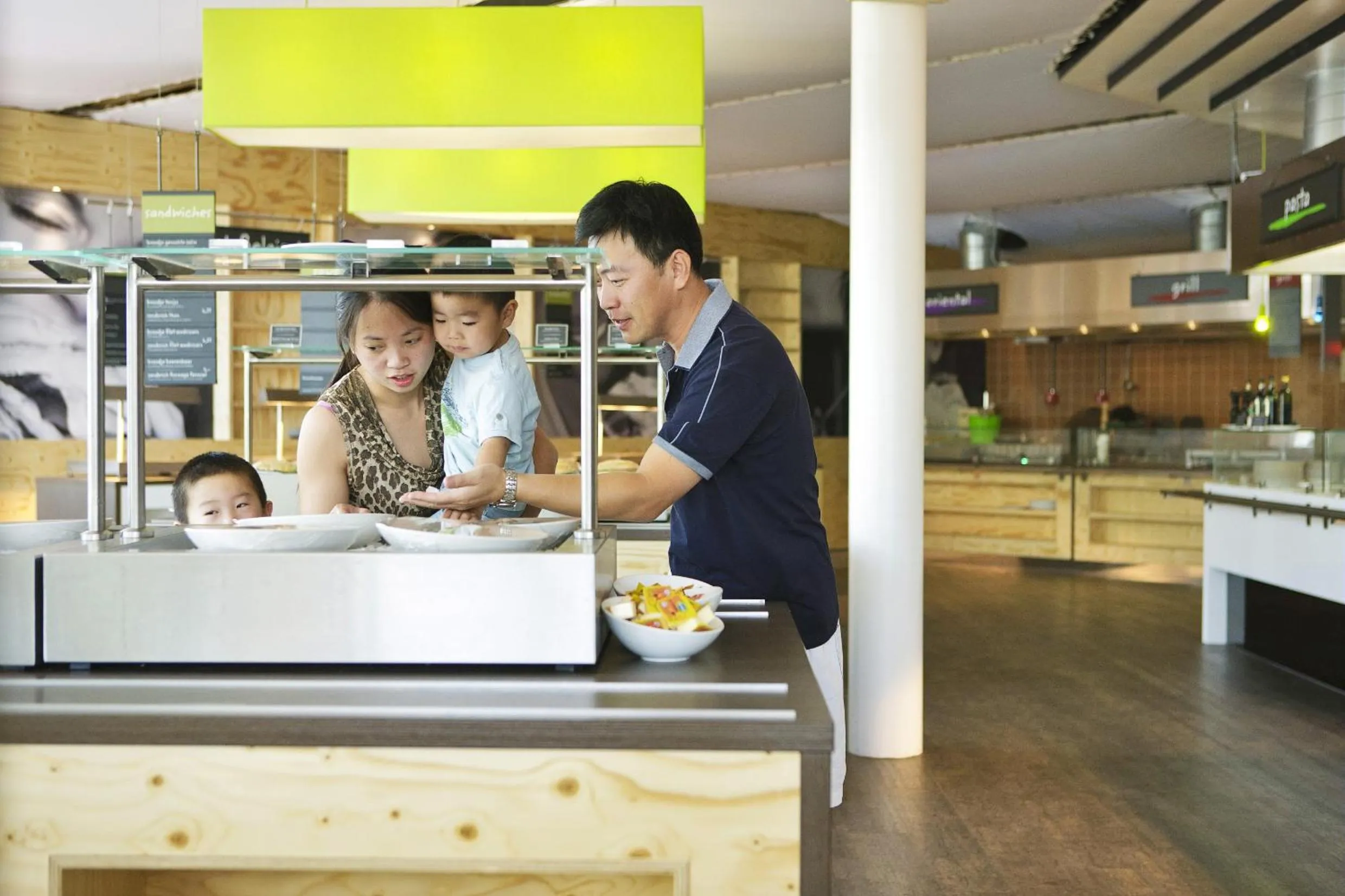 Restaurant/places to eat in Hotel Kempense Meren by Sunparks