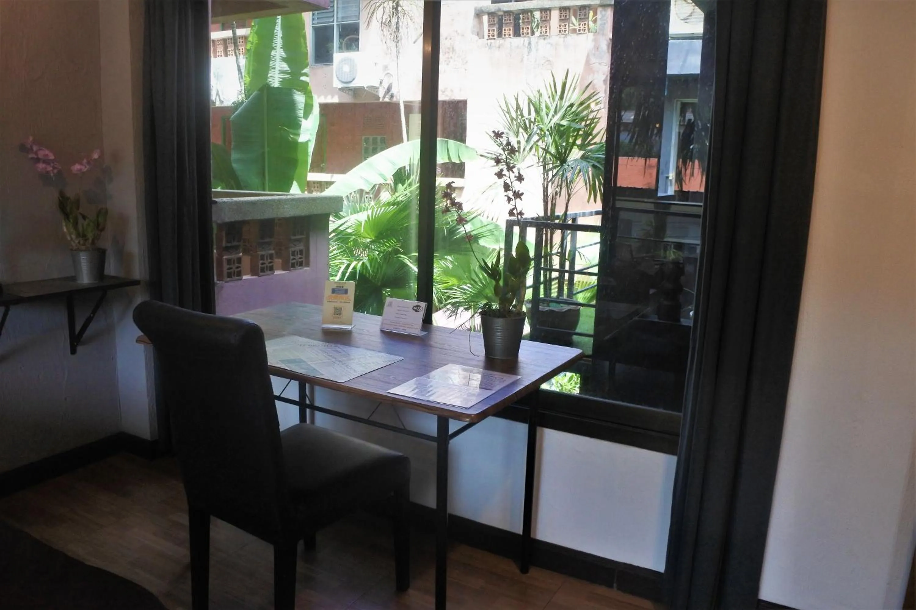 Garden view in Hi Karon Beach