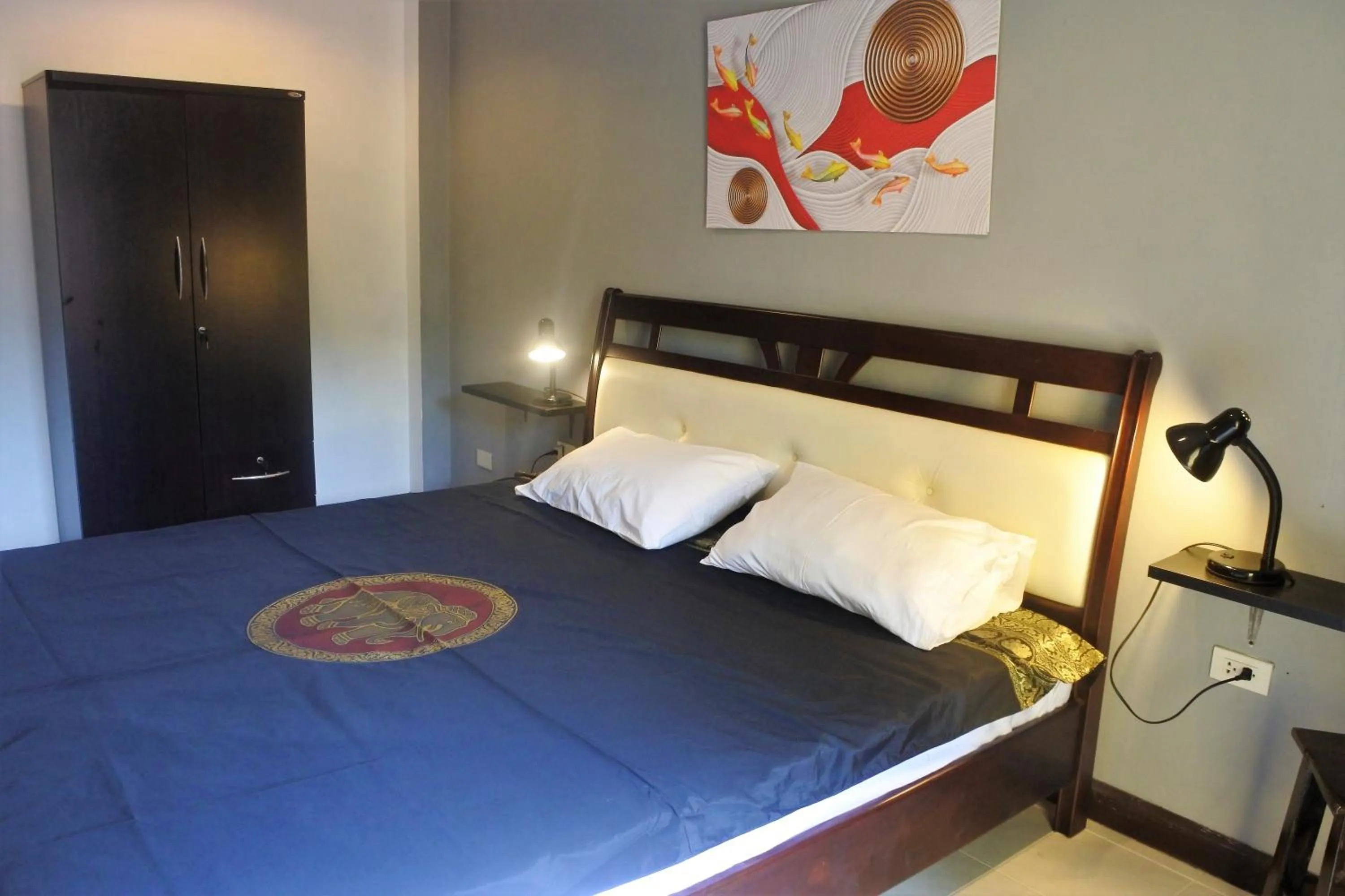 Photo of the whole room, Bed in Hi Karon Beach