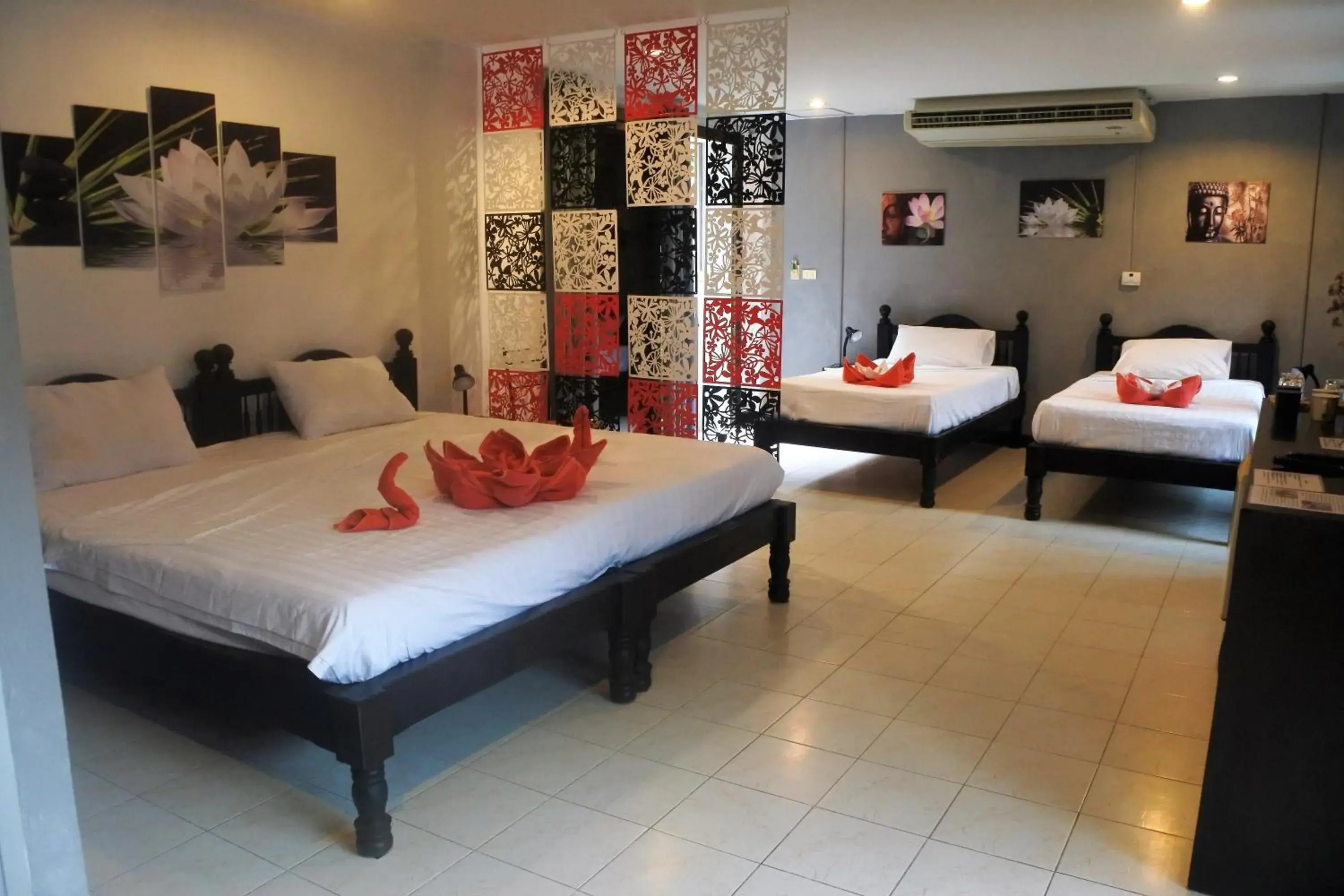 Superior Quadruple Room in Hi Karon Beach Superior Quadruple Room in Hi Karon Beach