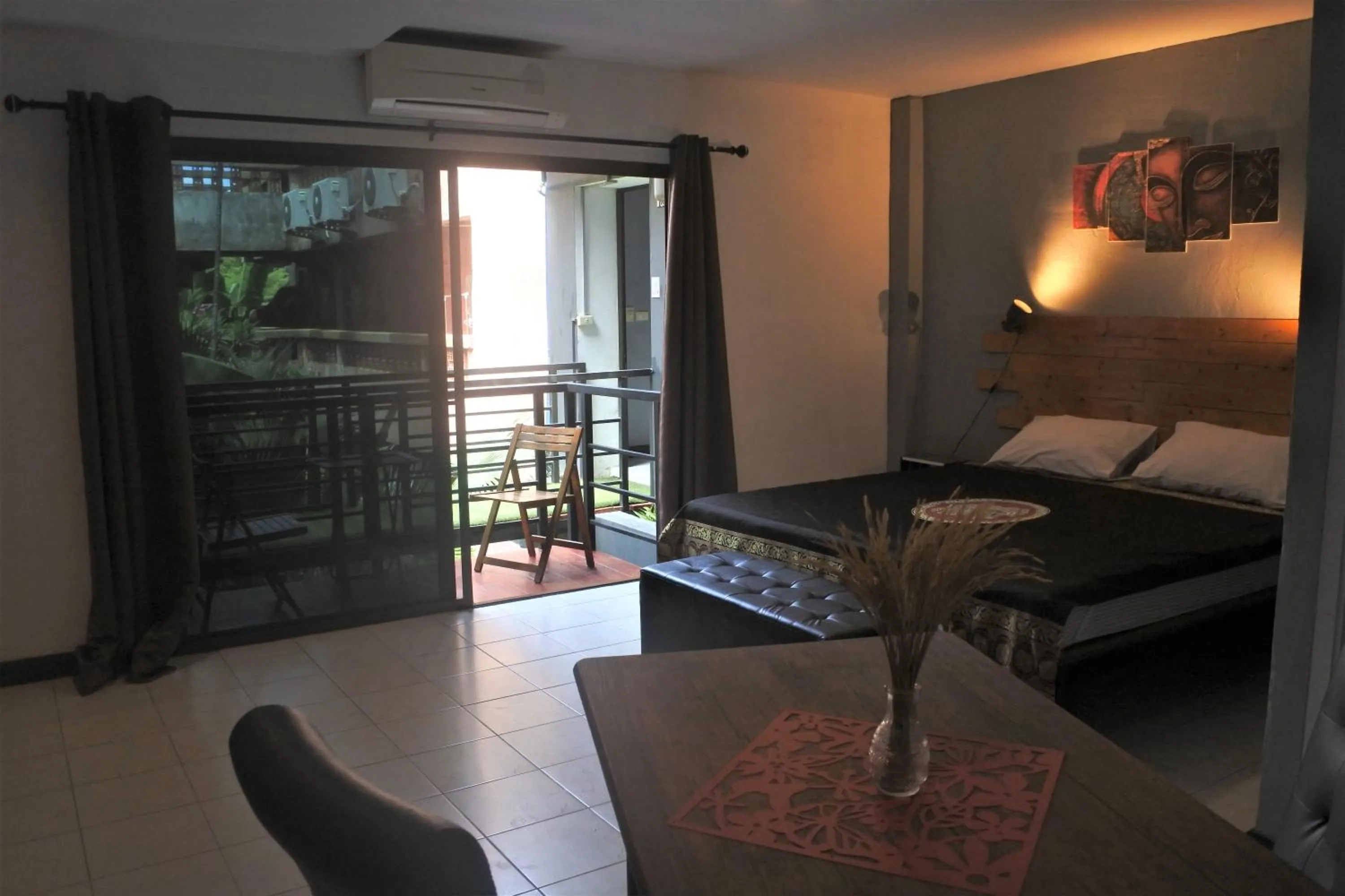 Photo of the whole room in Hi Karon Beach