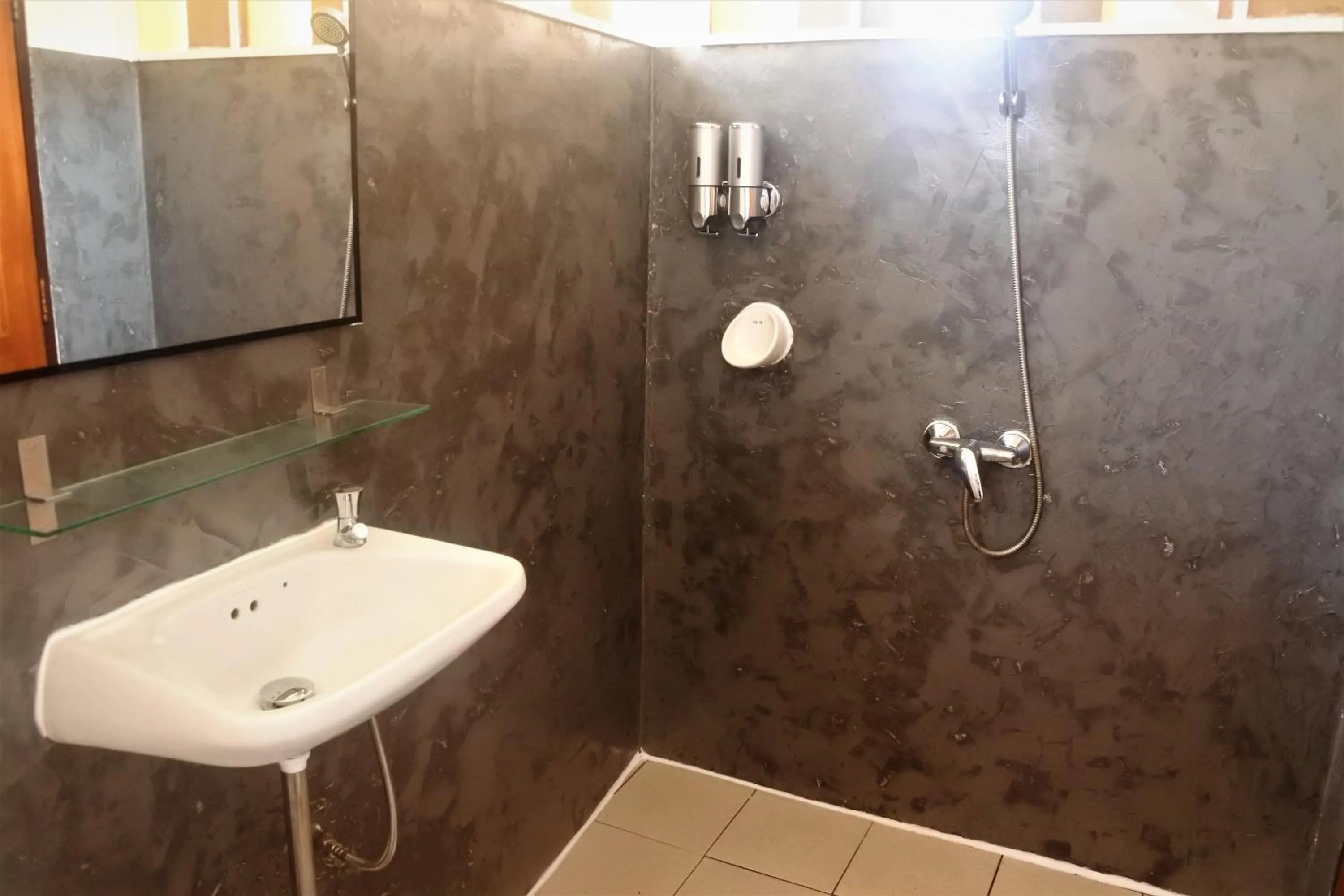 Bathroom in Hi Karon Beach