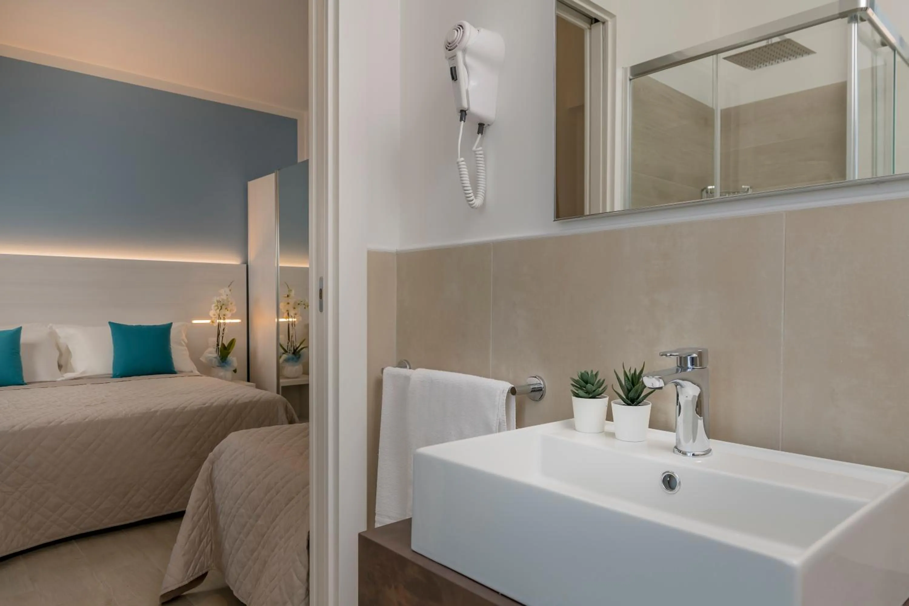 Bed in Hotel Raffaello