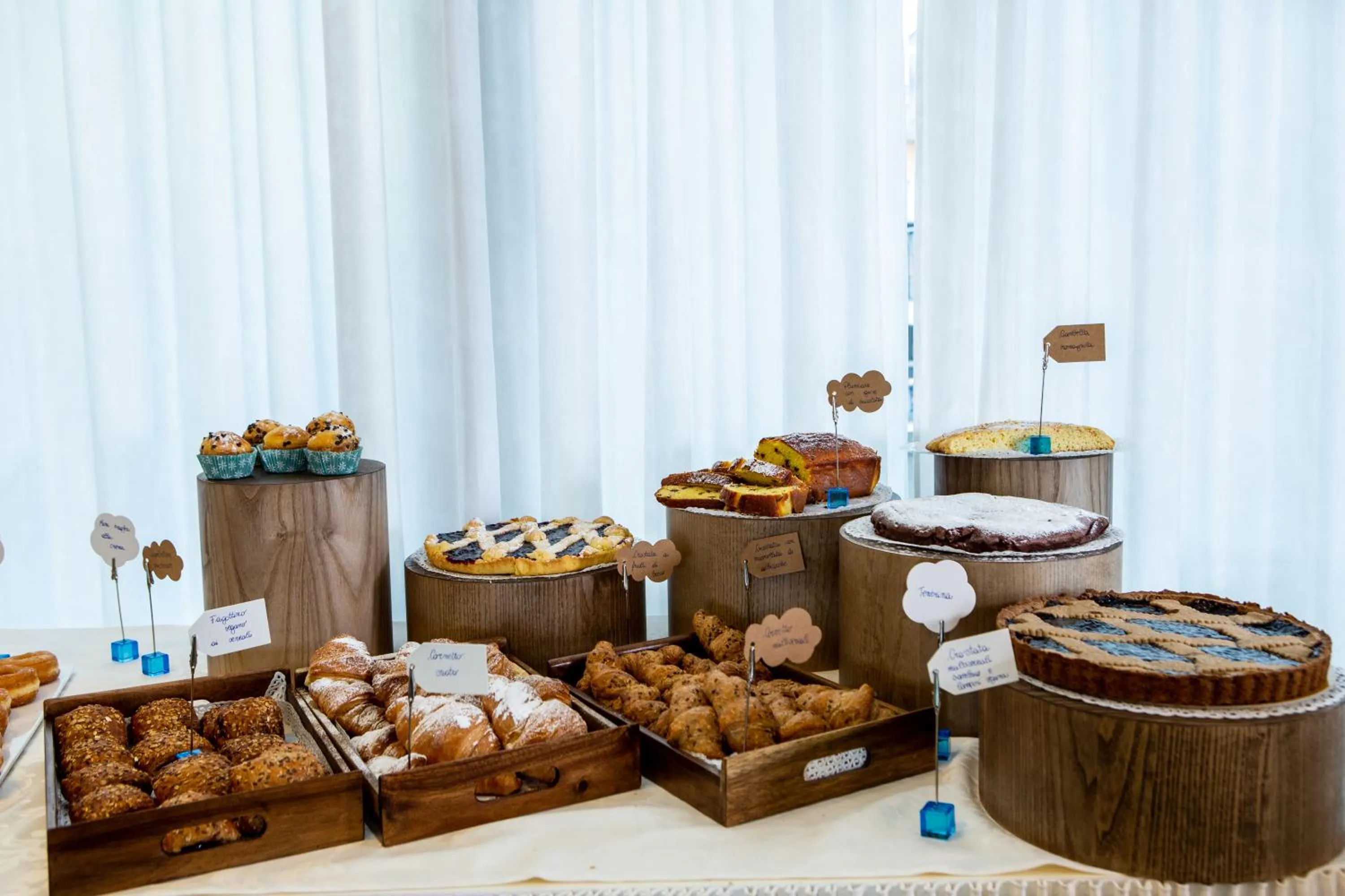 Breakfast in Hotel Raffaello