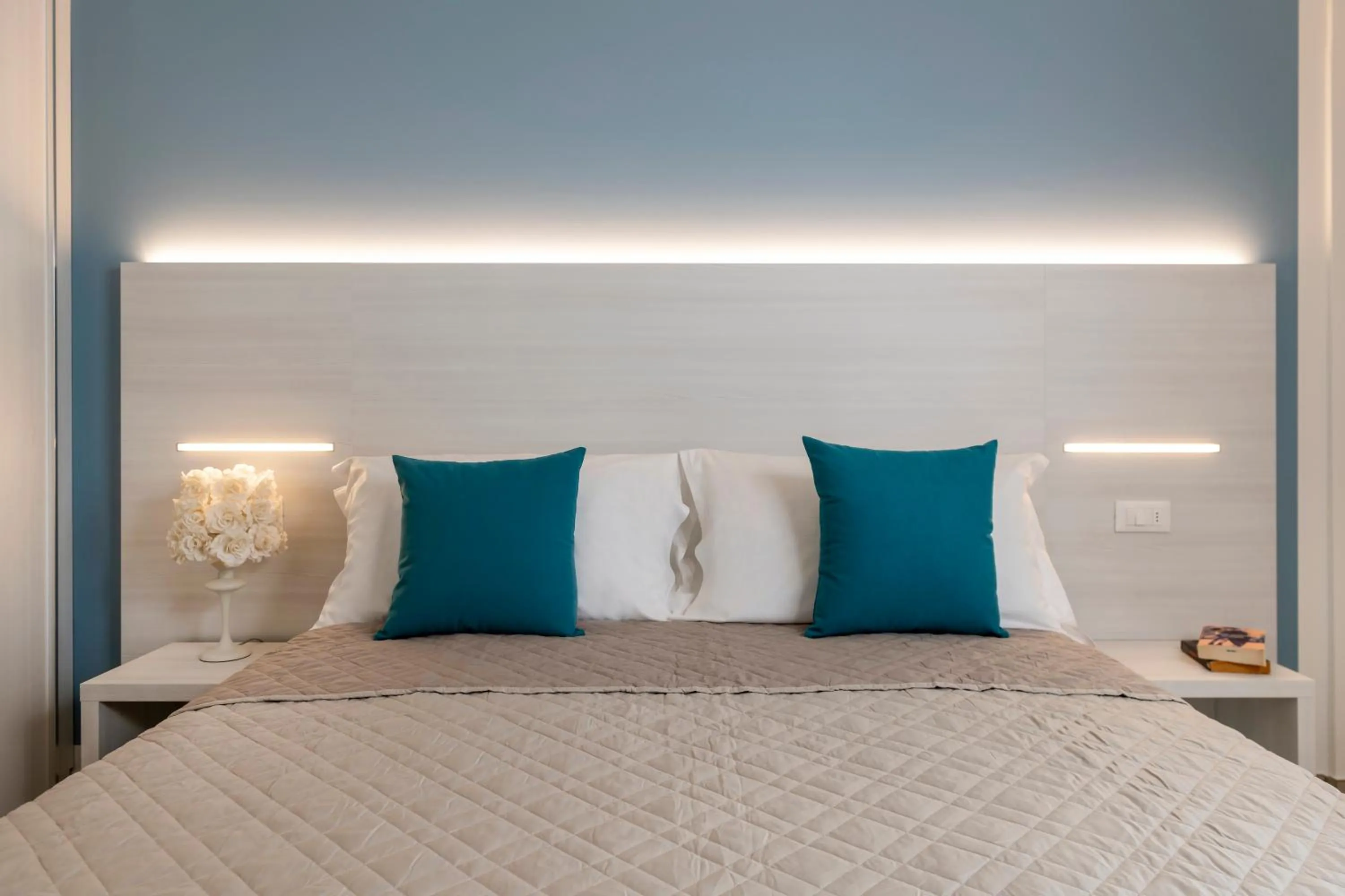 Bed in Hotel Raffaello