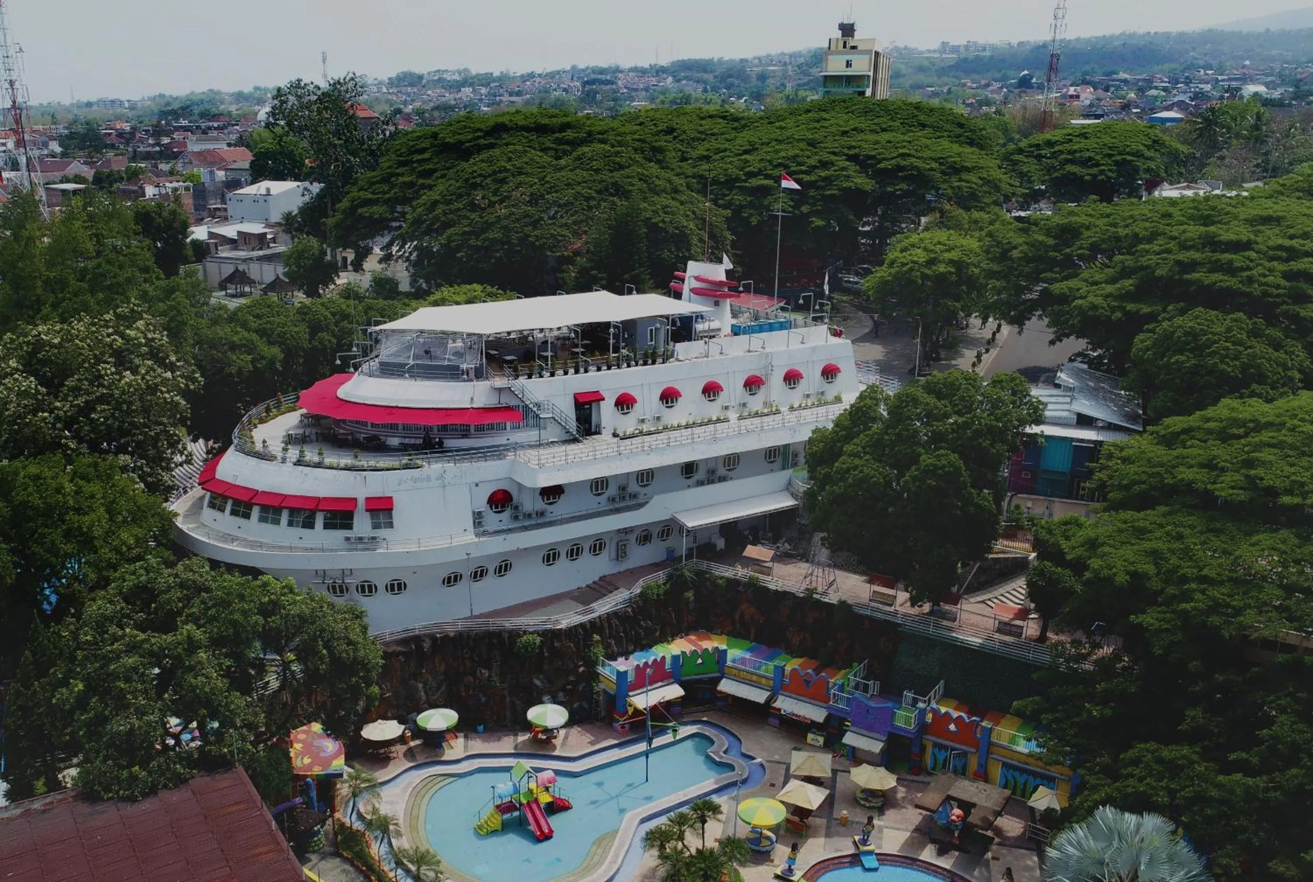 Bird's eye view in Kapal Garden Hotel at Rekreasi Sengkaling
